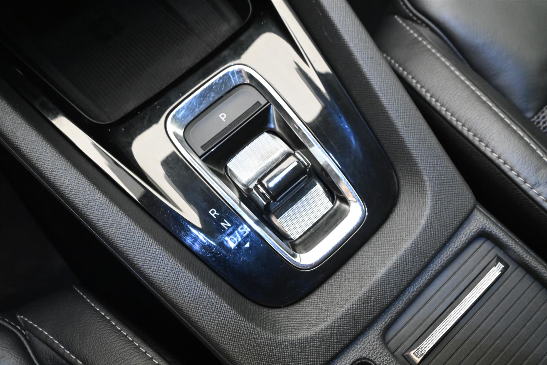 Hlavní fotografie vozu Škoda Octavia 2,0 TDI 110kW DSG Style Záruka až 5 let (23)