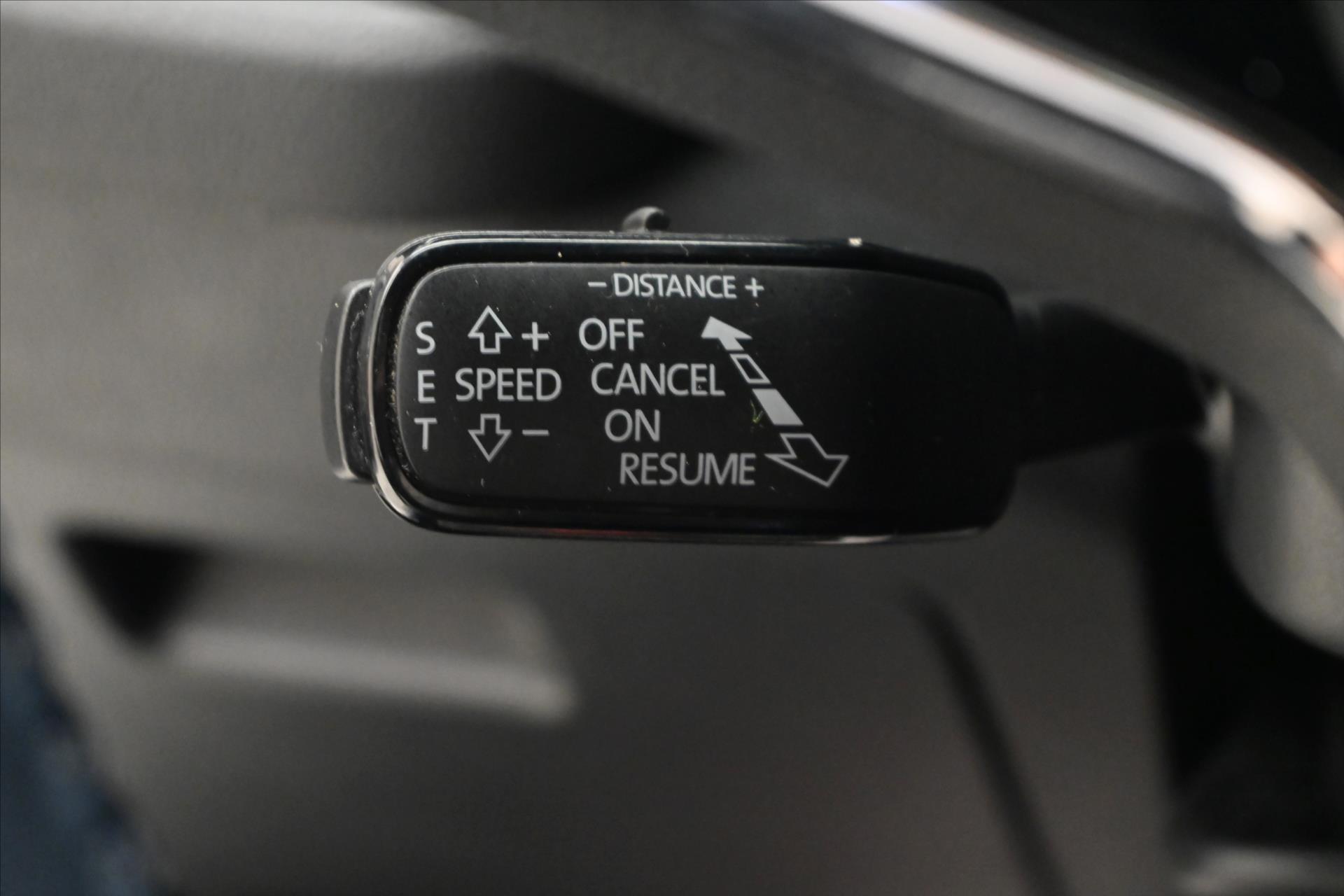 Hlavní fotografie vozu Škoda Octavia 2,0 TDI 110kW DSG Style Záruka až 5 let (24)