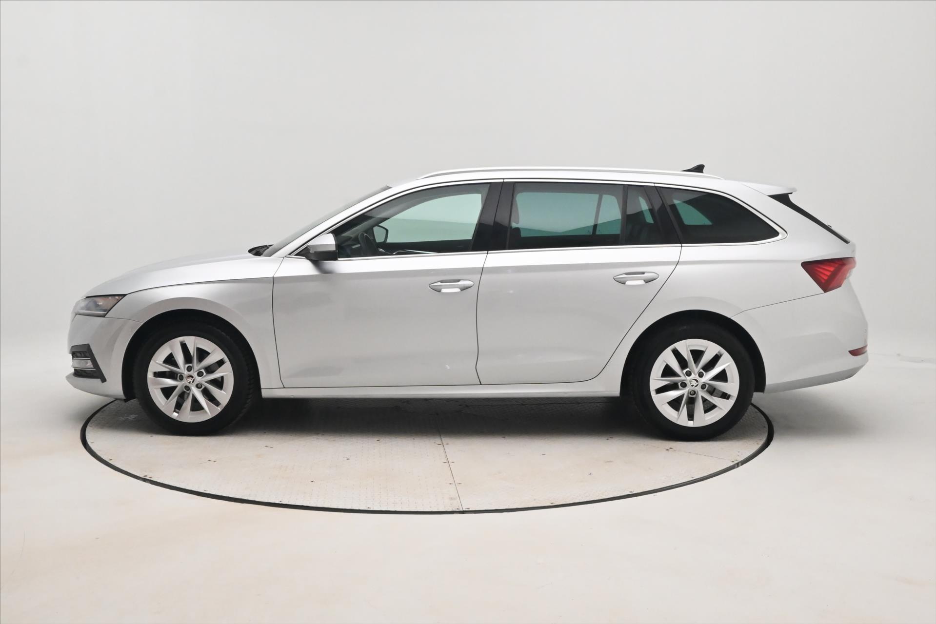 Hlavní fotografie vozu Škoda Octavia 2,0 TDI 110kW DSG Style Záruka až 5 let (9)