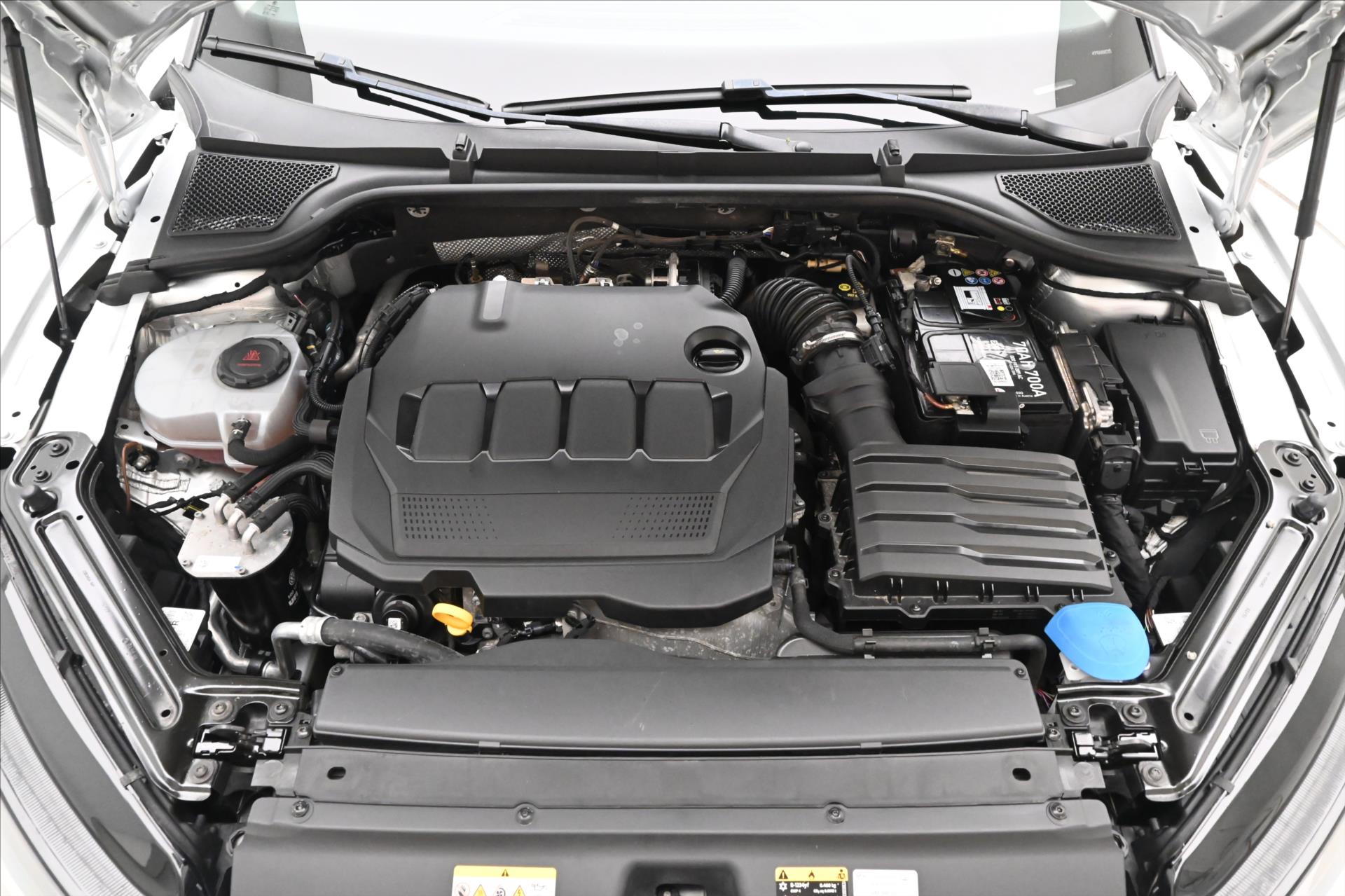 Hlavní fotografie vozu Škoda Octavia 2,0 TDI 110kW DSG Style Záruka až 5 let (10)
