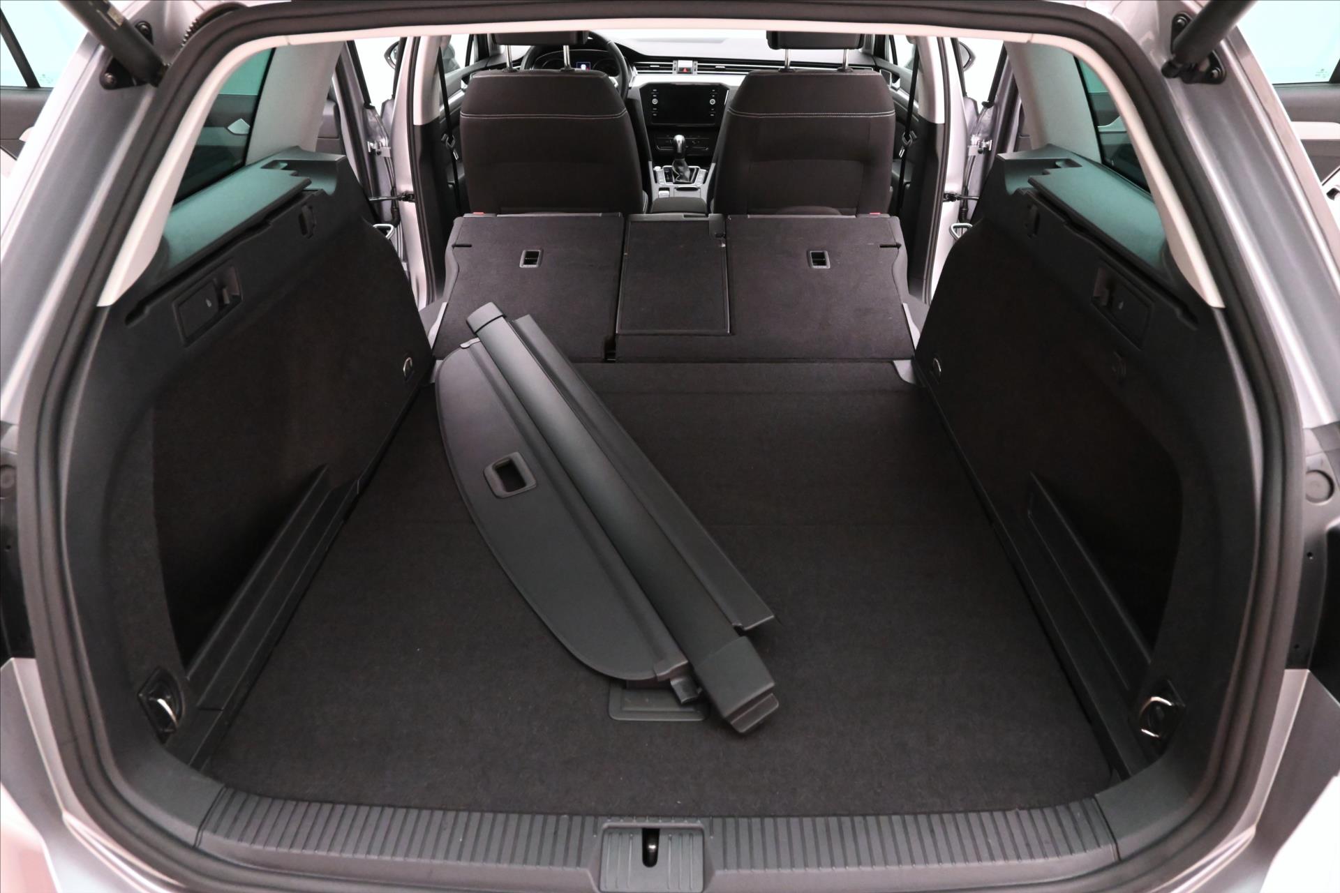 Hlavní fotografie vozu Volkswagen Passat 2,0 TDI 110 kW DSG Business Záruka až 5 let (12)