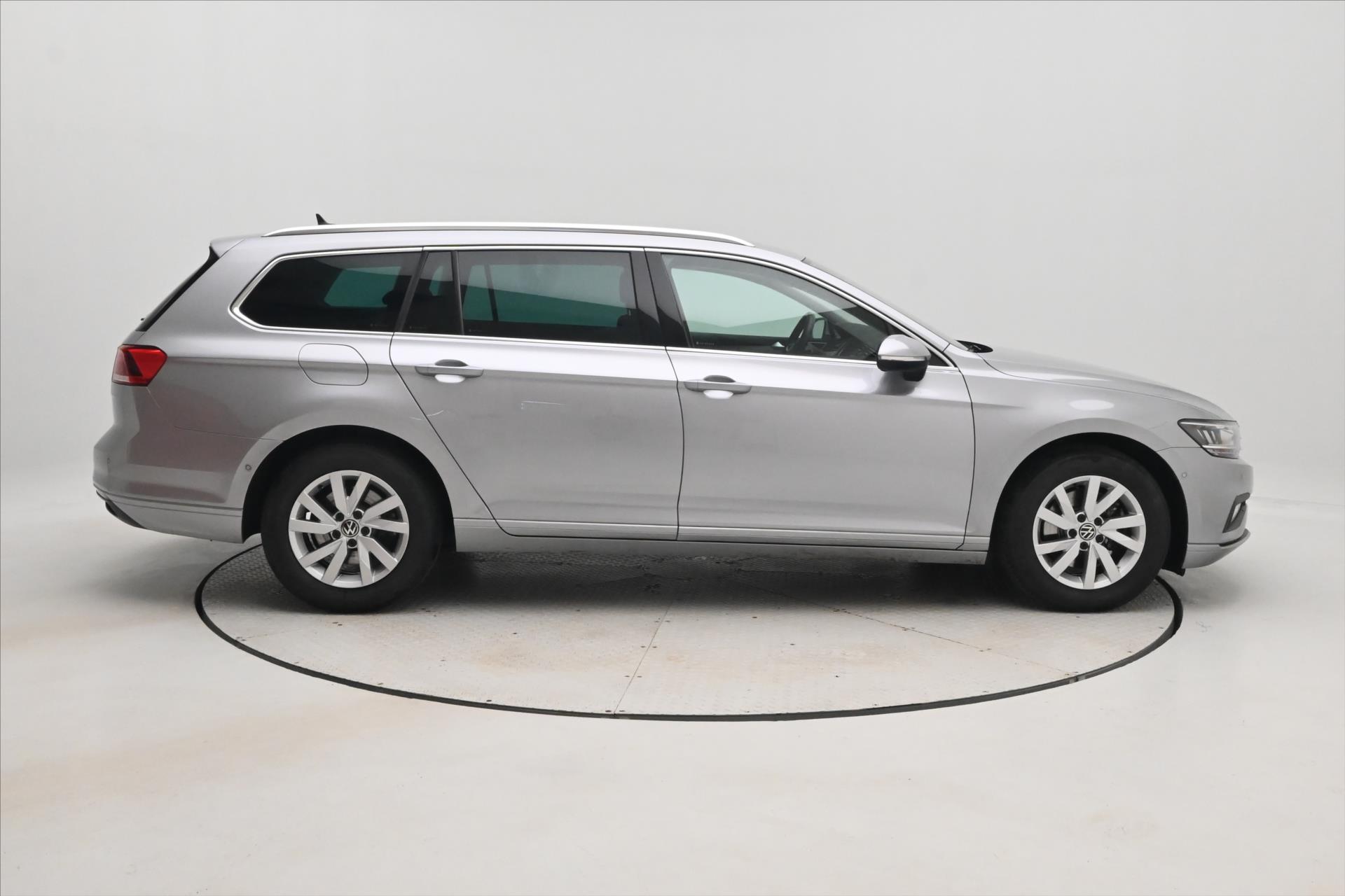 Hlavní fotografie vozu Volkswagen Passat 2,0 TDI 110 kW DSG Business Záruka až 5 let (5)