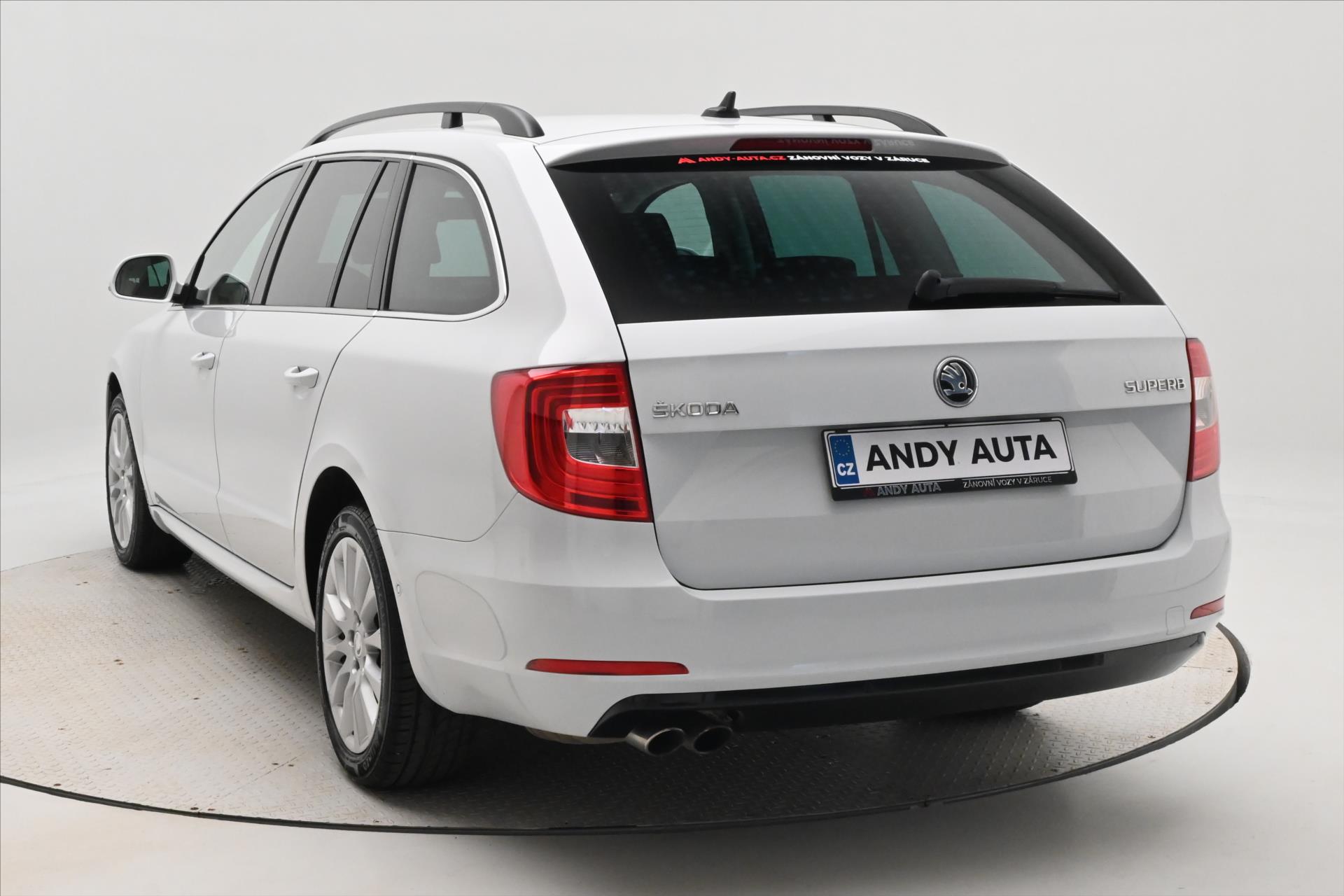 Hlavní fotografie vozu Škoda Superb 2,0 TDI 125 kW Ambition Záruka až 5 let (8)