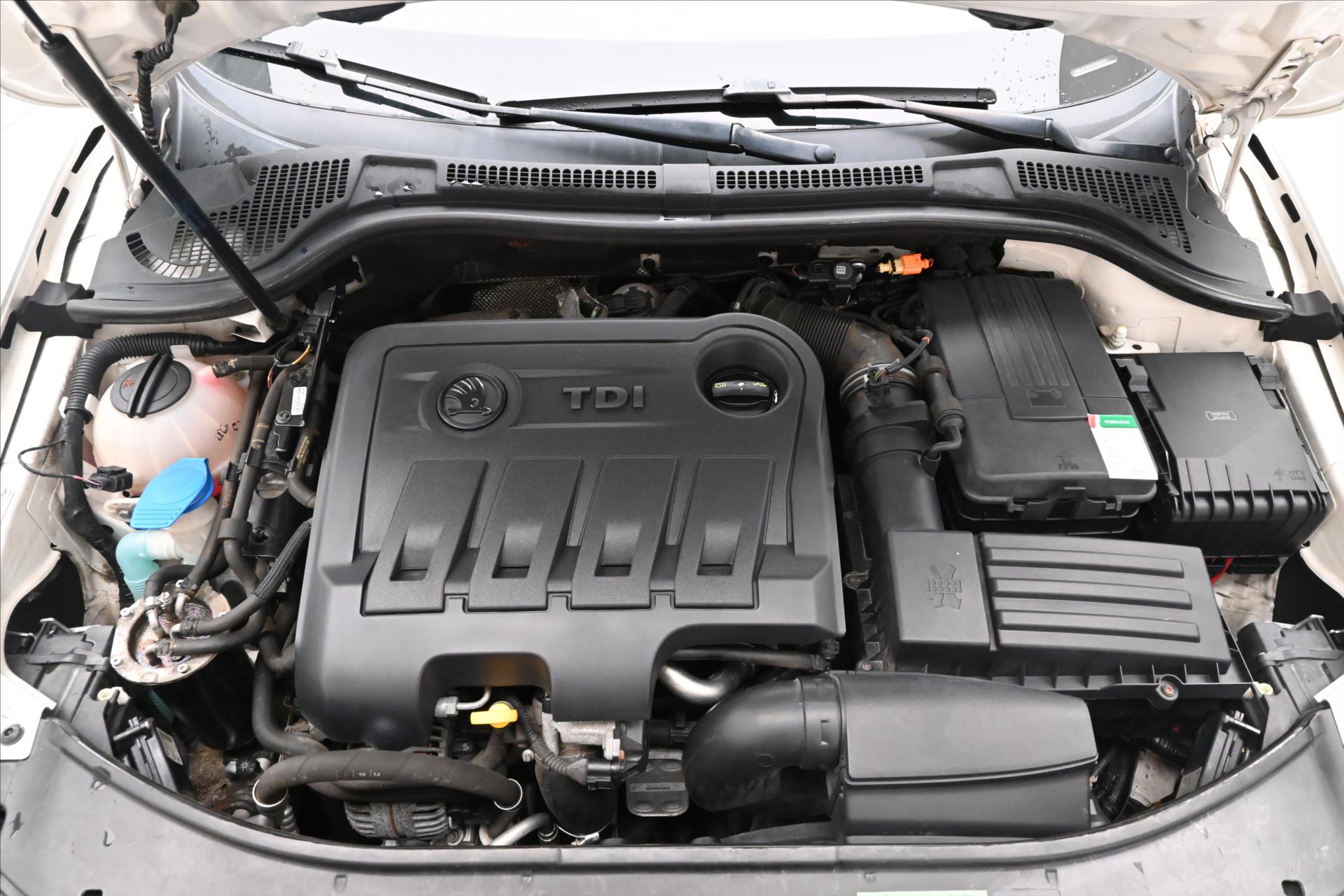 Hlavní fotografie vozu Škoda Superb 2,0 TDI 125 kW Ambition Záruka až 5 let (10)