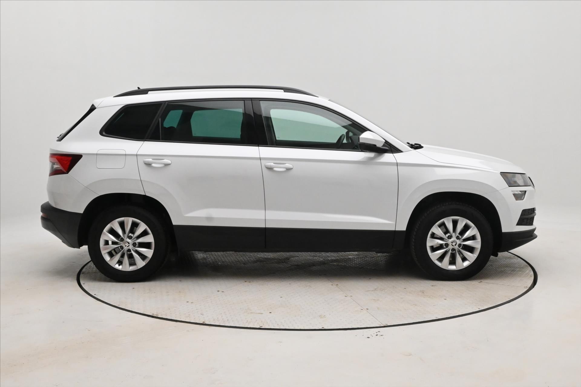 Hlavní fotografie vozu Škoda Karoq 2,0 TDI 110 kW DSG 4x4 TAŽNÉ Záruka až 5 let (4)