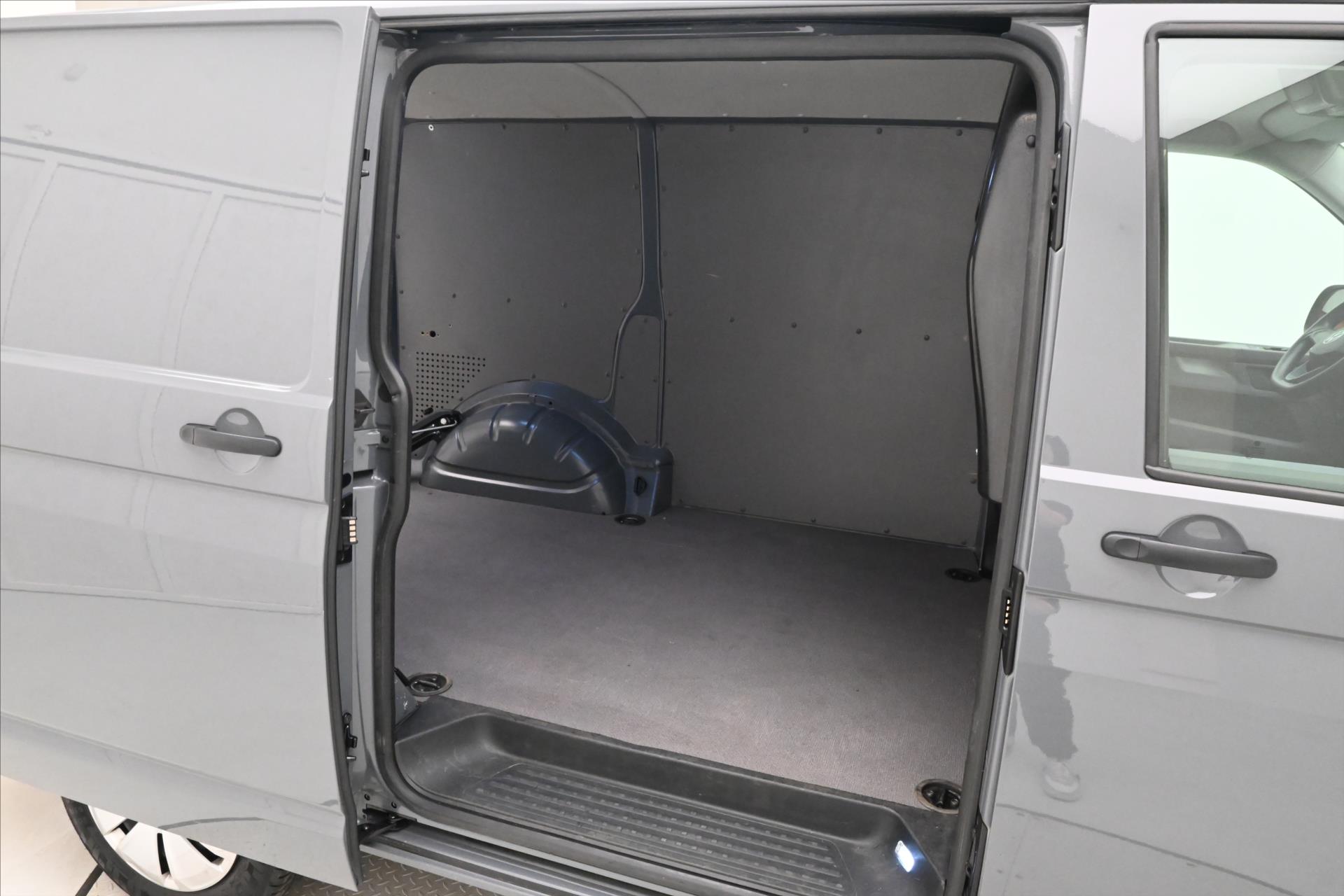 Main photo of the car Volkswagen Transporter 2.0 TDI 81 KW Cruise control Warranty up to 5 years (11)