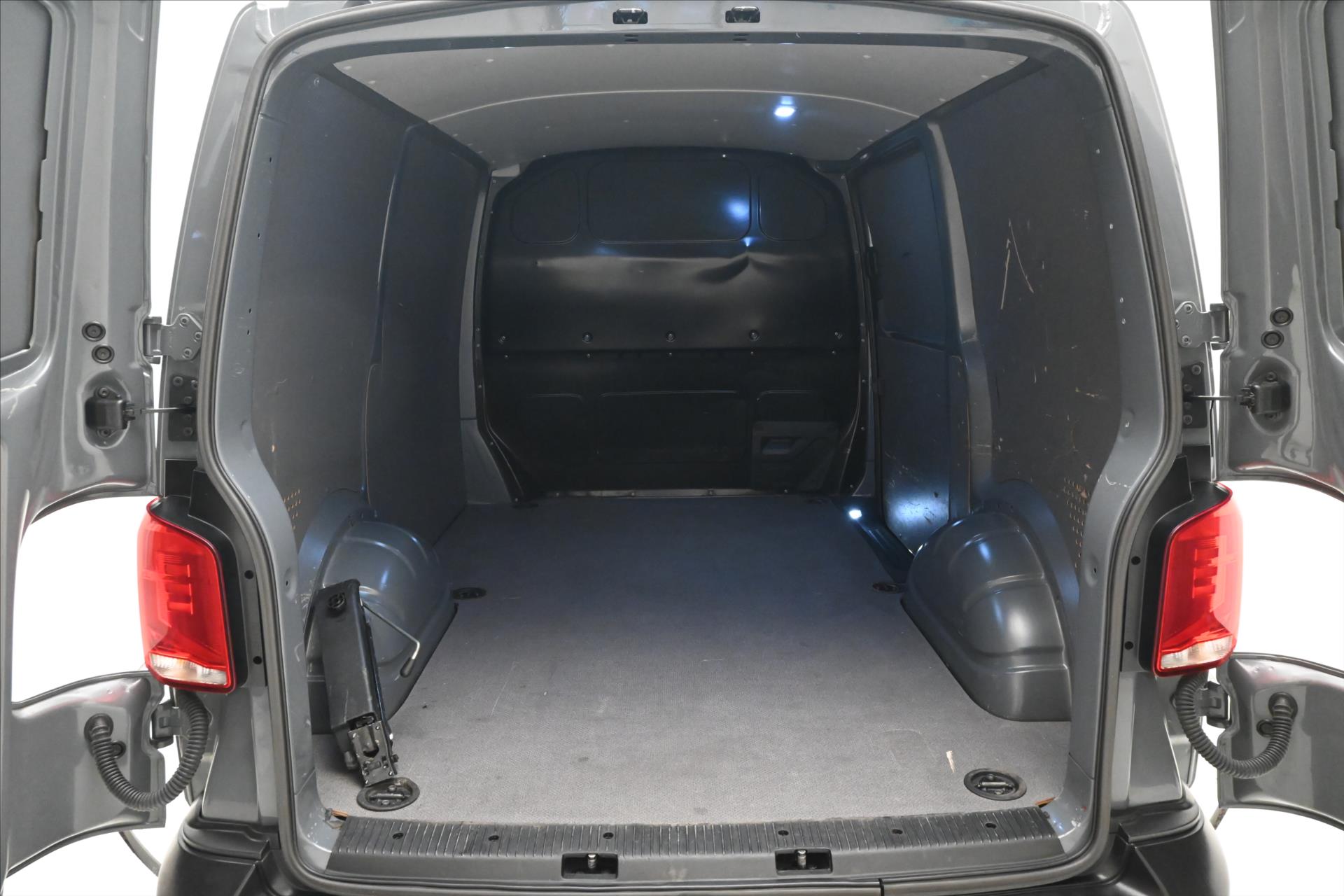 Hlavní fotografie vozu Volkswagen Transporter 2,0 TDI 81kW Tempomat Záruka až 5 let (10)