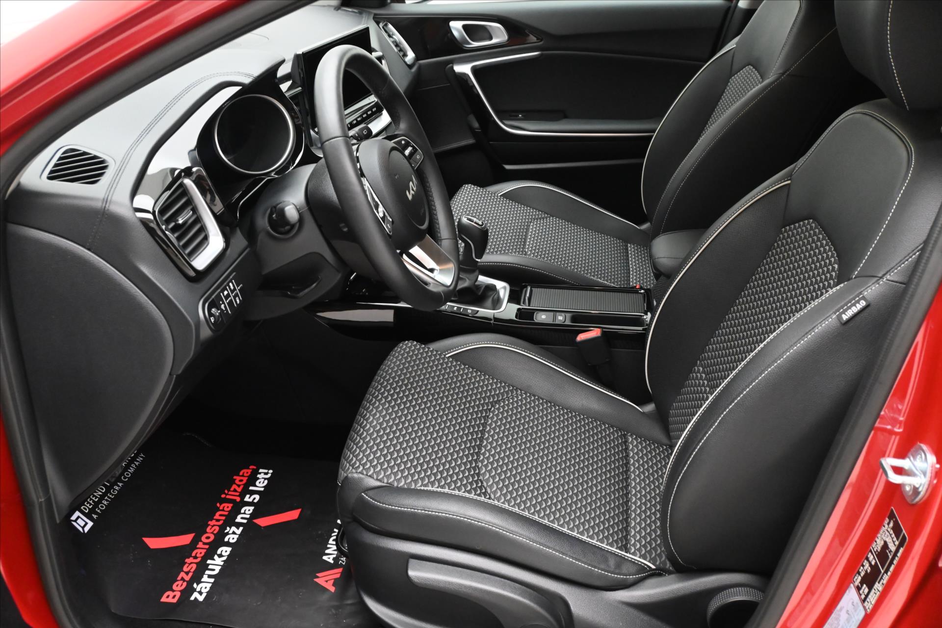Hlavní fotografie vozu Kia XCeed 1,5 T-GDi 117kW Exclusiv Záruka až 5 let (14)