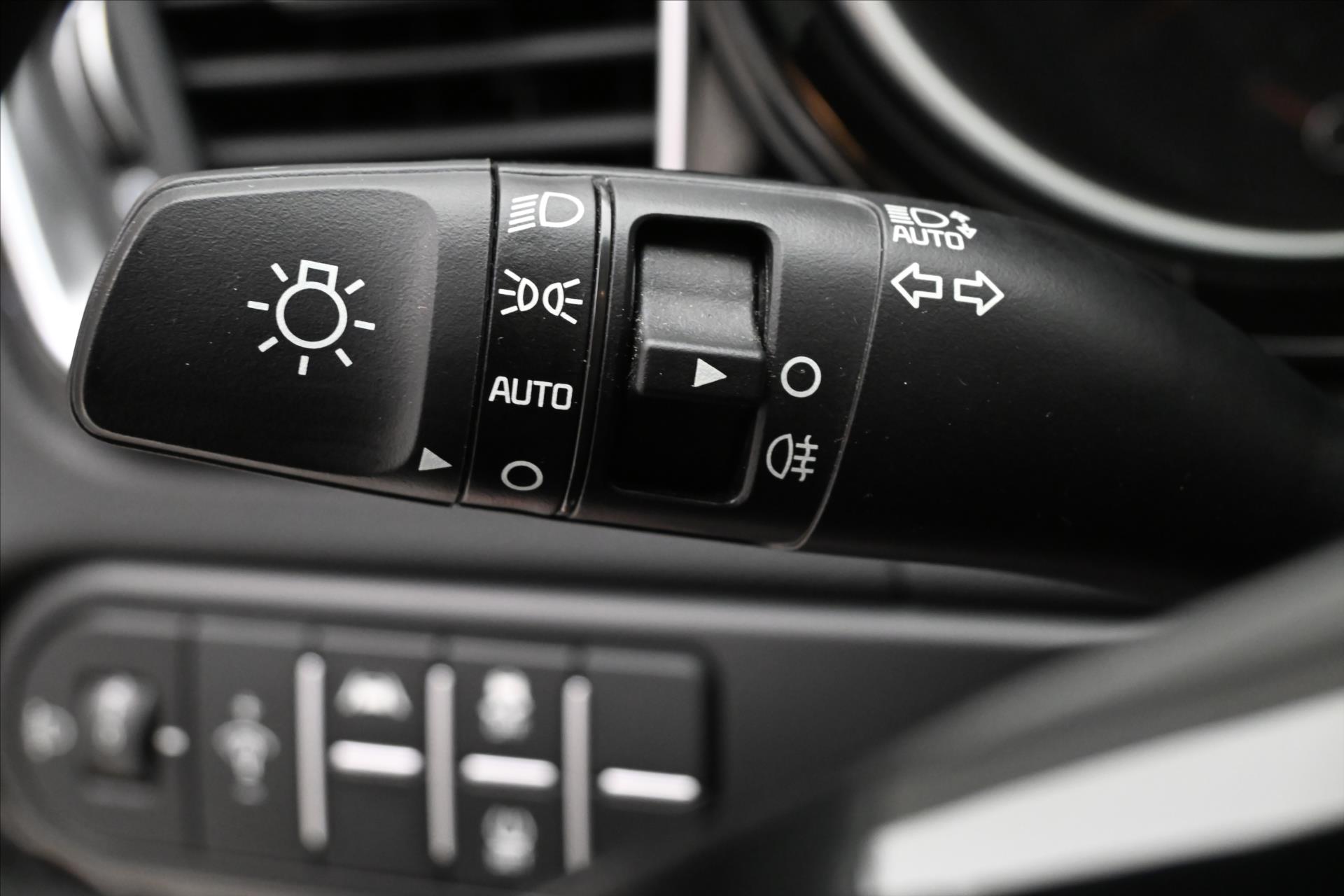 Hlavní fotografie vozu Kia XCeed 1,5 T-GDi 117kW Exclusiv Záruka až 5 let (26)