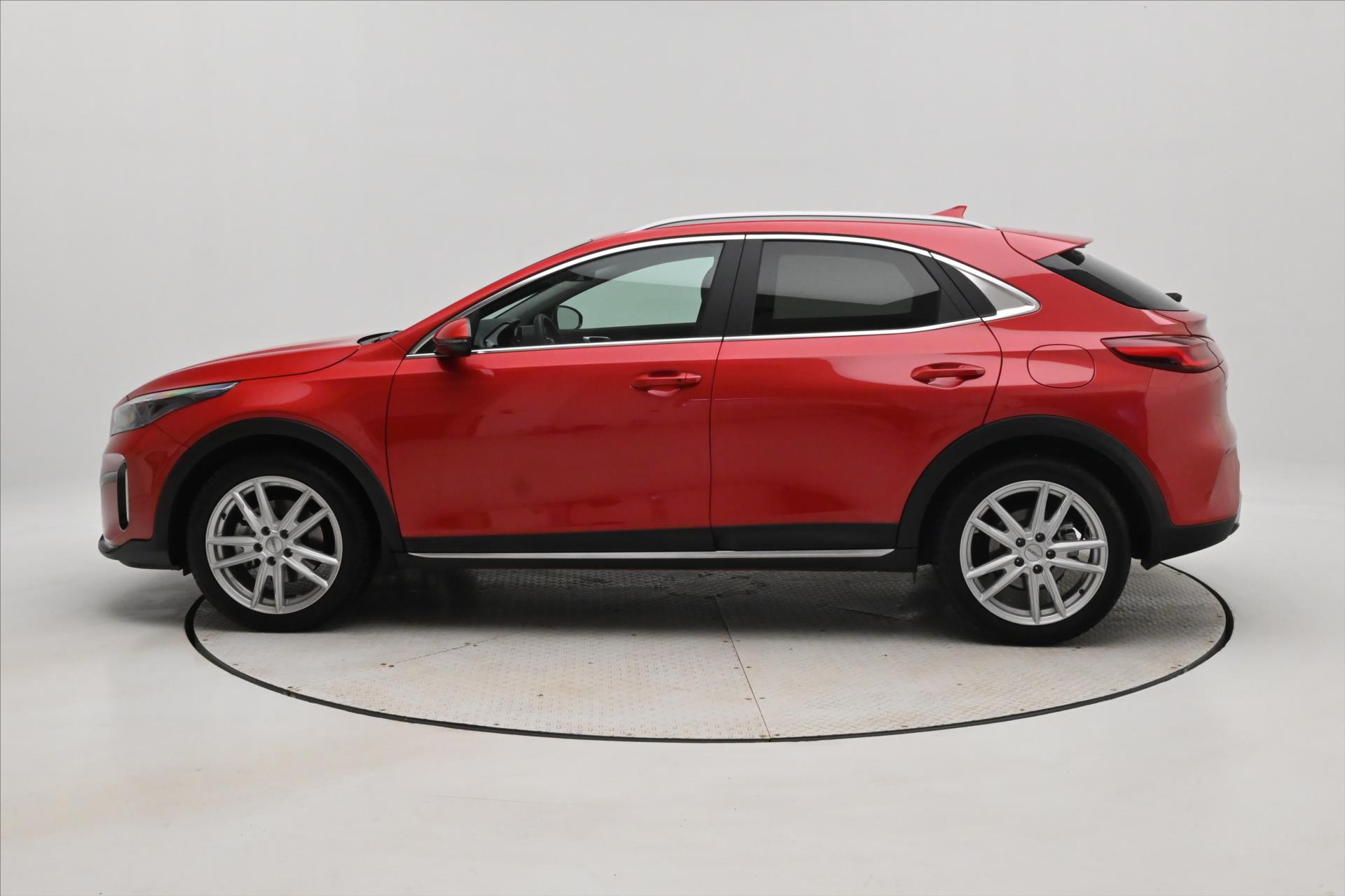 Hlavní fotografie vozu Kia XCeed 1,5 T-GDi 117kW Exclusiv Záruka až 5 let (9)