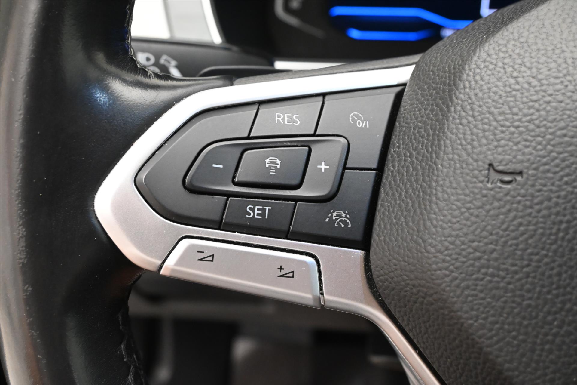 Hlavní fotografie vozu Volkswagen Passat 2,0 TDI 110 kW DSG Business Záruka až 5 let (24)