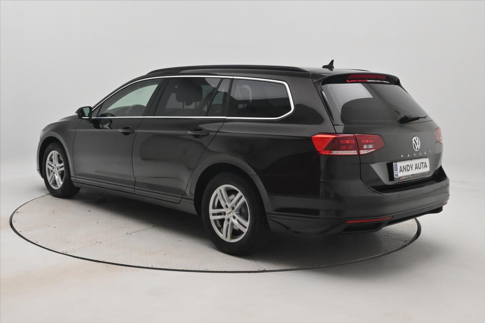 Hlavní fotografie vozu Volkswagen Passat 2,0 TDI 110 kW DSG Business Záruka až 5 let (8)