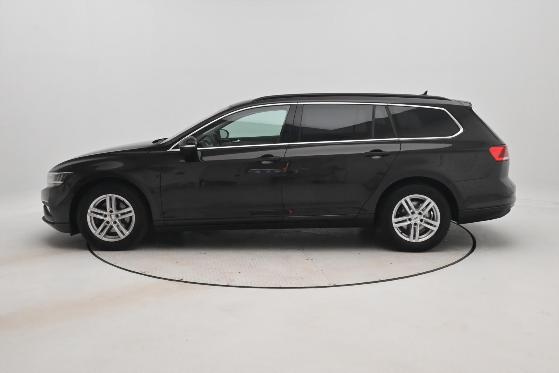 Hlavní fotografie vozu Volkswagen Passat 2,0 TDI 110 kW DSG Business Záruka až 5 let (9)
