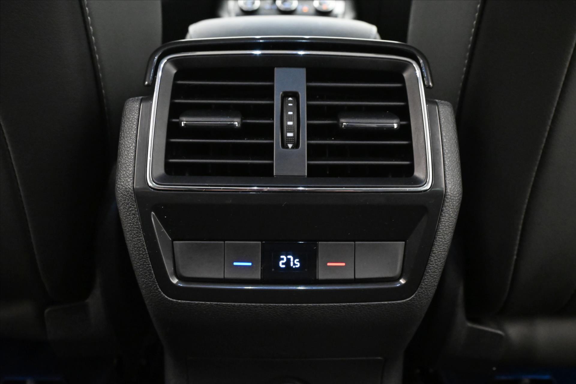 Hlavní fotografie vozu Škoda Kodiaq 2,0 TDI 110 kW DSG STYLE Záruka až 5 let (23)