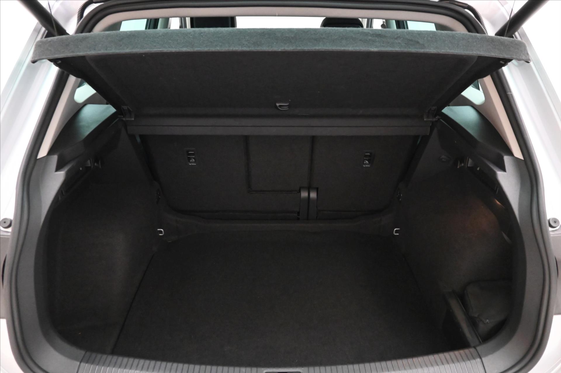 Hlavní fotografie vozu Volkswagen Tiguan 2,0 TDI 110 kW DSG iQ.DRIVE Záruka až 5 let (11)