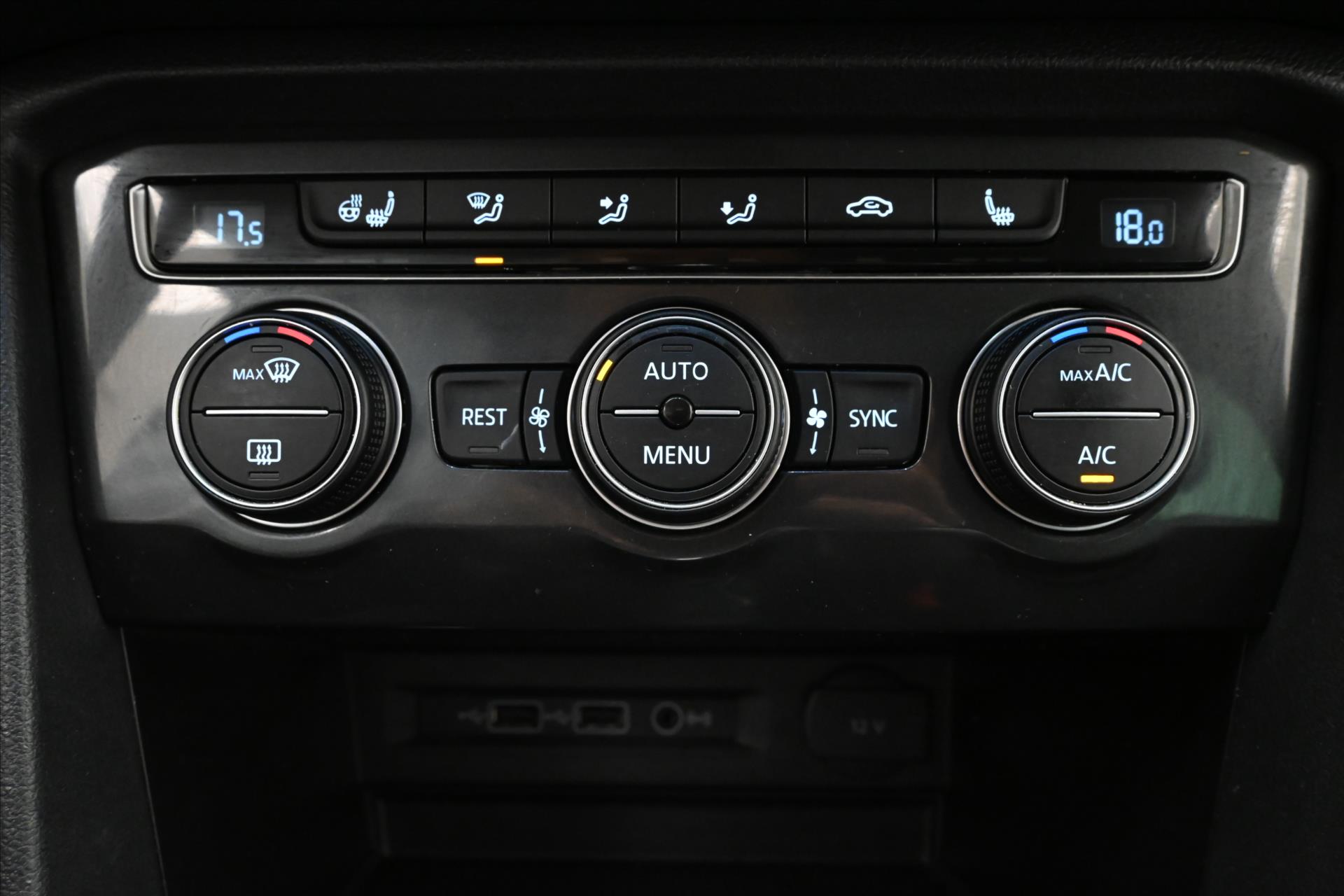 Hlavní fotografie vozu Volkswagen Tiguan 2,0 TDI 110 kW DSG iQ.DRIVE Záruka až 5 let (21)