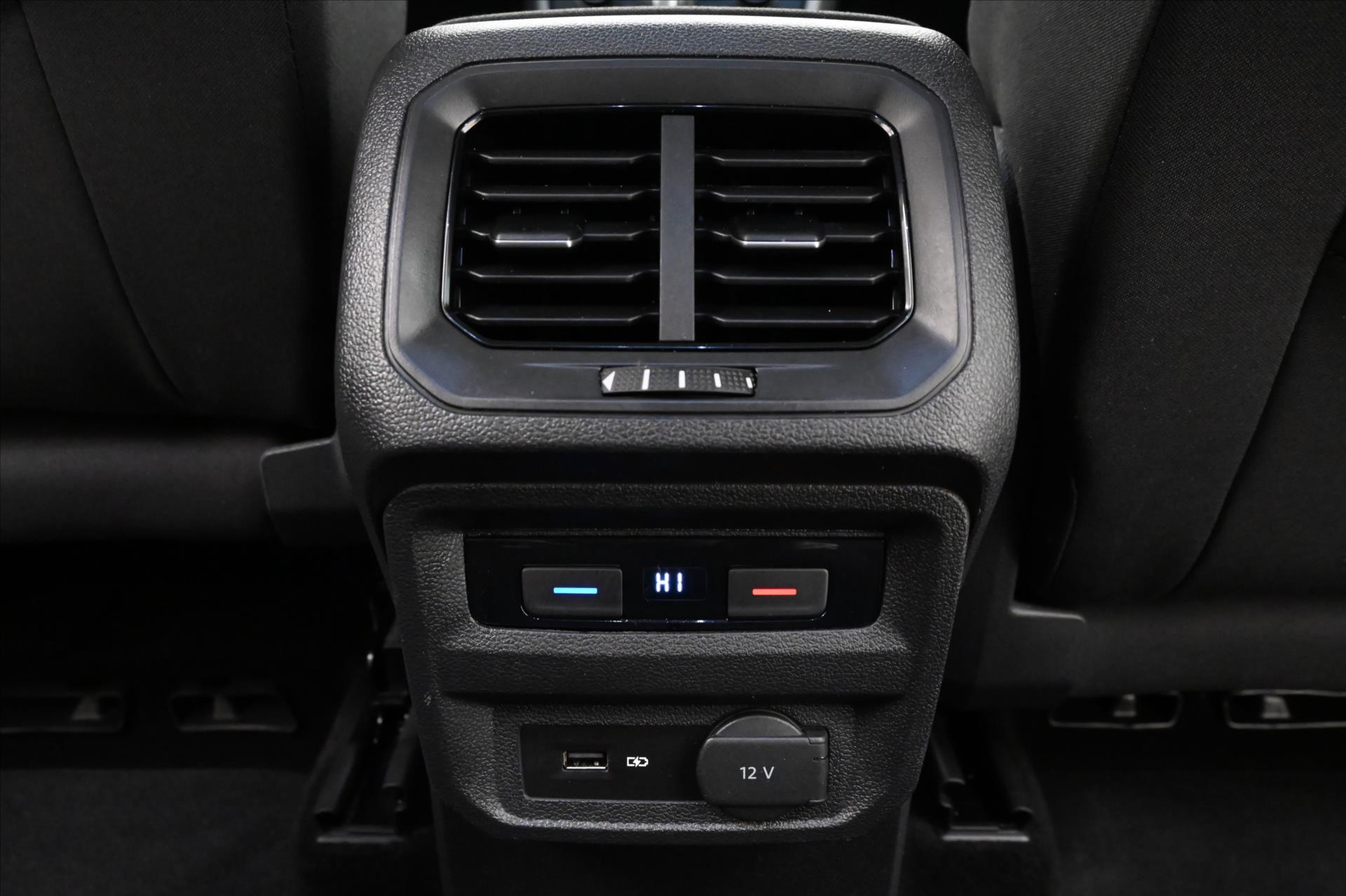 Hlavní fotografie vozu Volkswagen Tiguan 2,0 TDI 110 kW DSG iQ.DRIVE Záruka až 5 let (22)