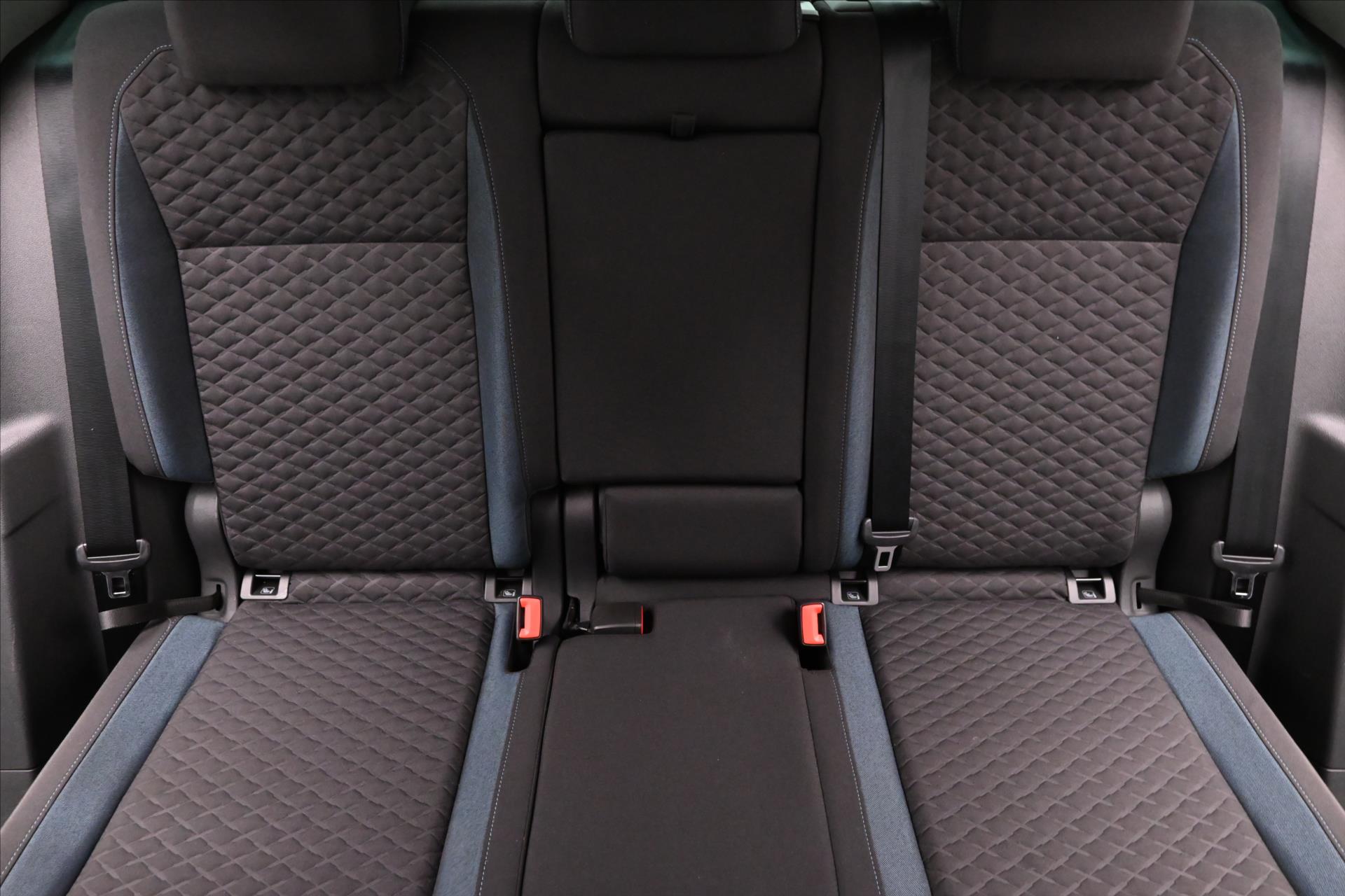 Hlavní fotografie vozu Volkswagen Tiguan 2,0 TDI 110 kW DSG iQ.DRIVE Záruka až 5 let (29)