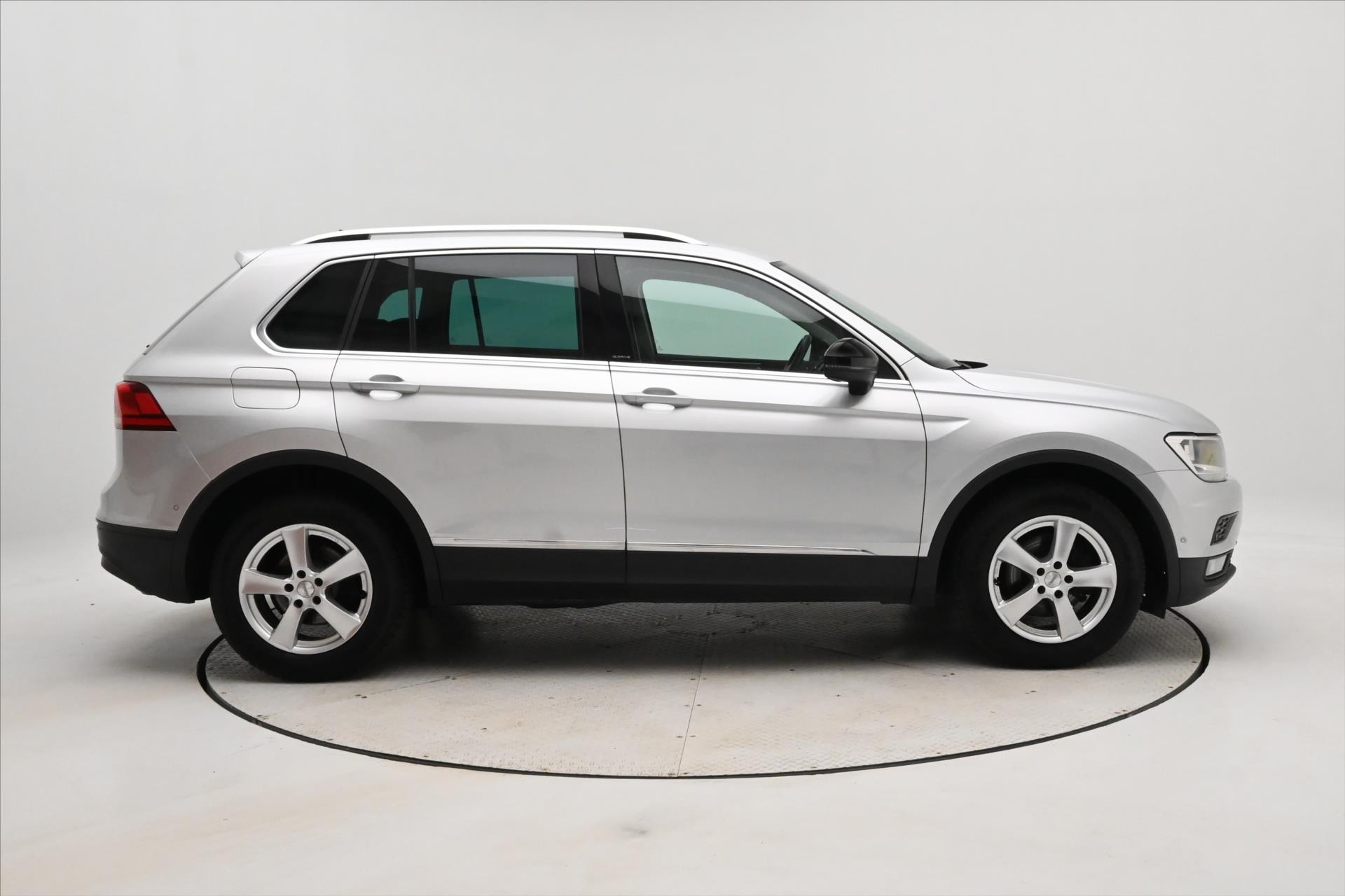 Hlavní fotografie vozu Volkswagen Tiguan 2,0 TDI 110 kW DSG iQ.DRIVE Záruka až 5 let (5)