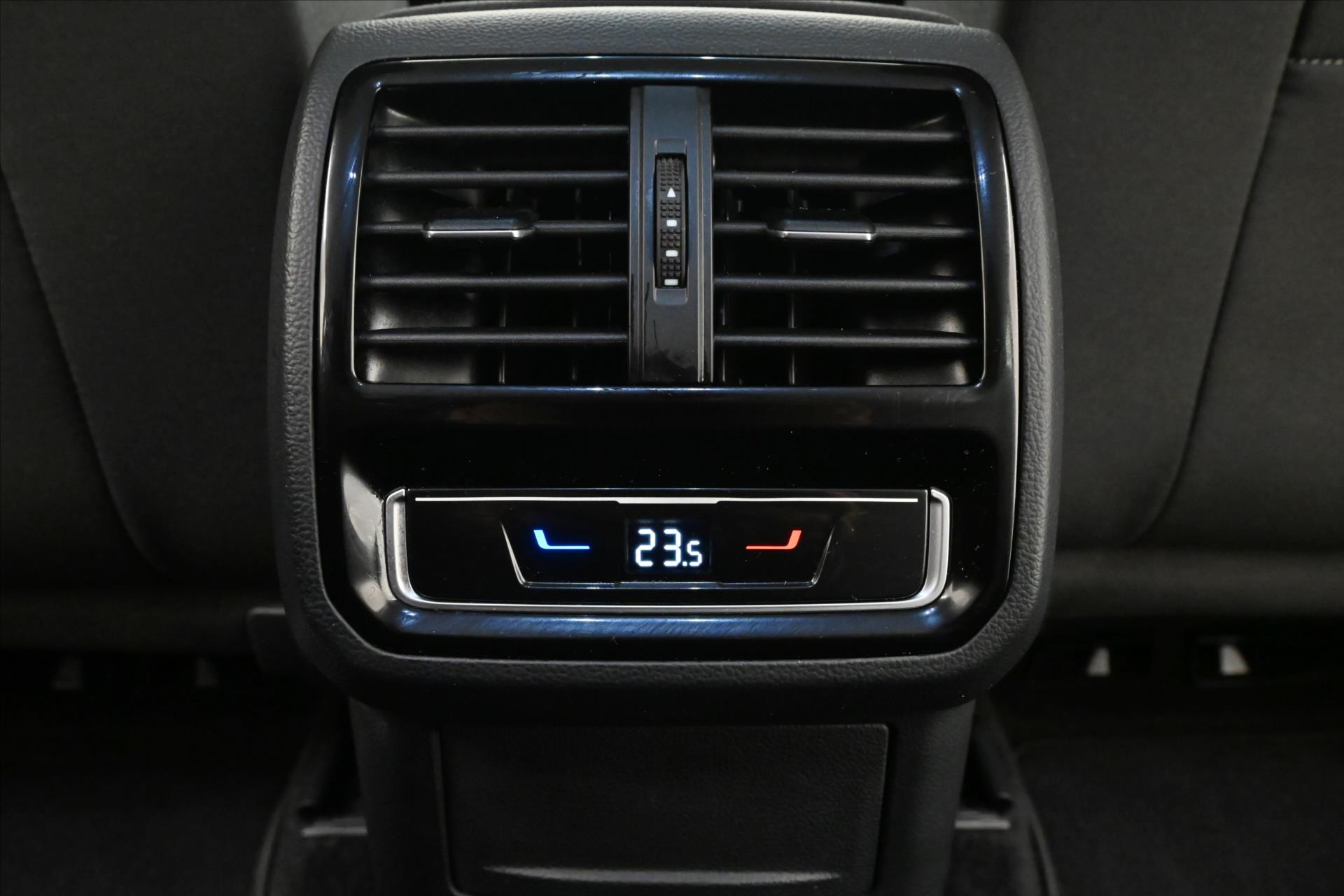 Hlavní fotografie vozu Volkswagen Passat 2,0 TDI 110kW Business Záruka až 5 let (23)