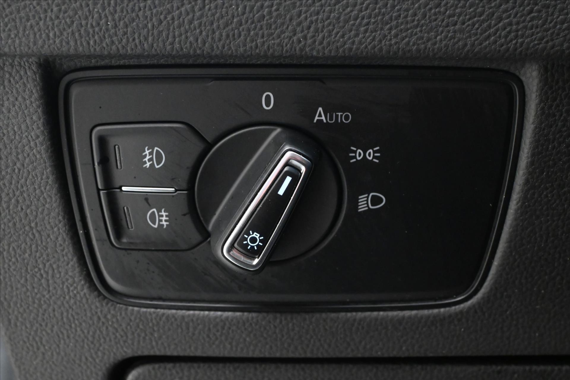 Hlavní fotografie vozu Volkswagen Passat 2,0 TDI 110kW Business Záruka až 5 let (28)