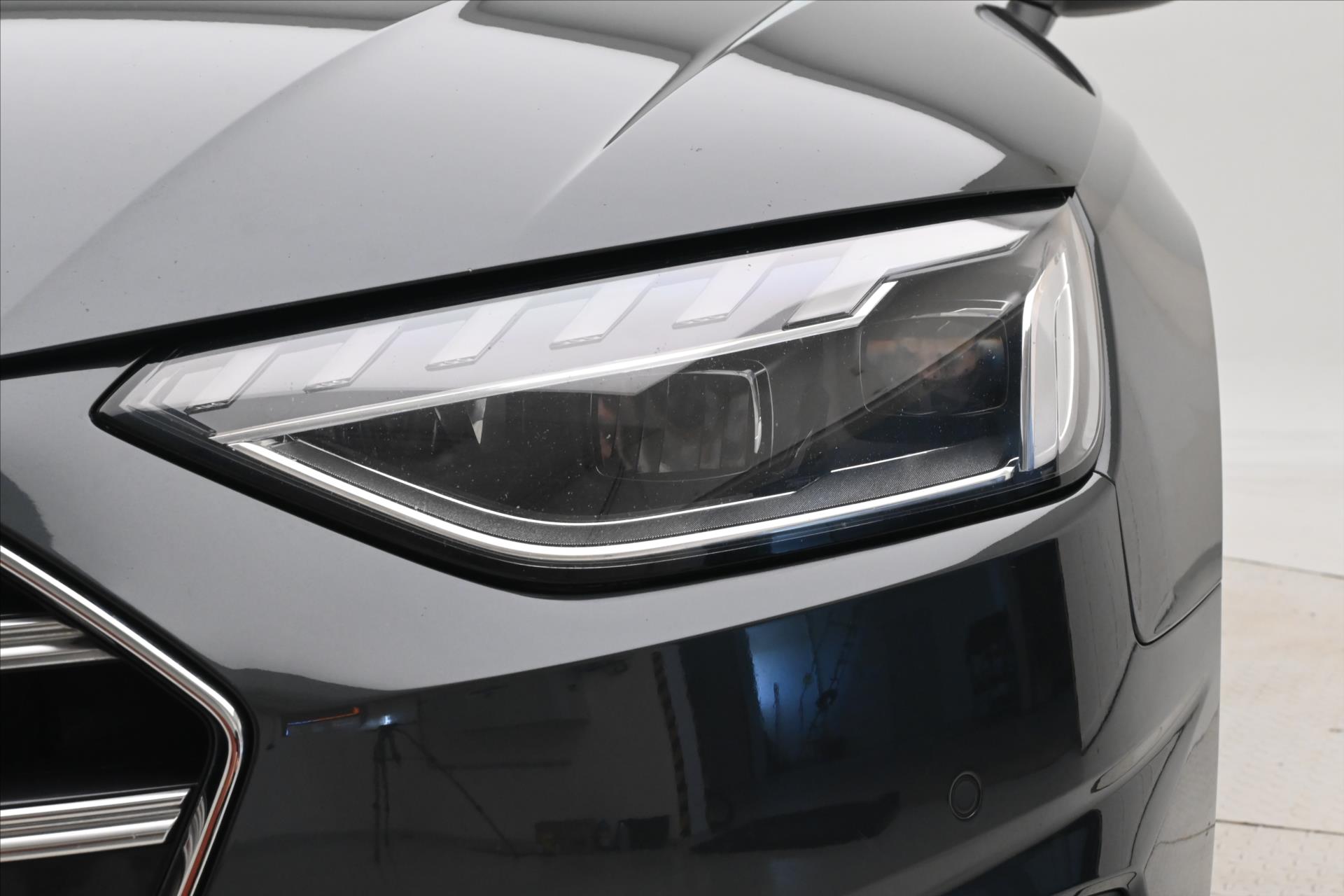 Hlavní fotografie vozu Audi A4 Avant 2,0 TDI 120 kW S-Tronic AVANT Záruka až 5 let (30)