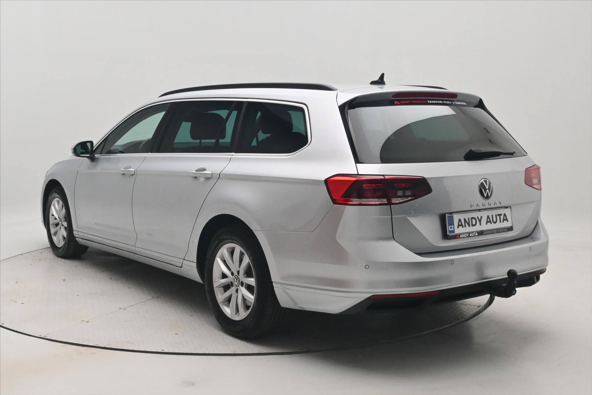 Hlavní fotografie vozu Volkswagen Passat 2,0 TDI 110kW DSG Business Záruka až 5 let (8)