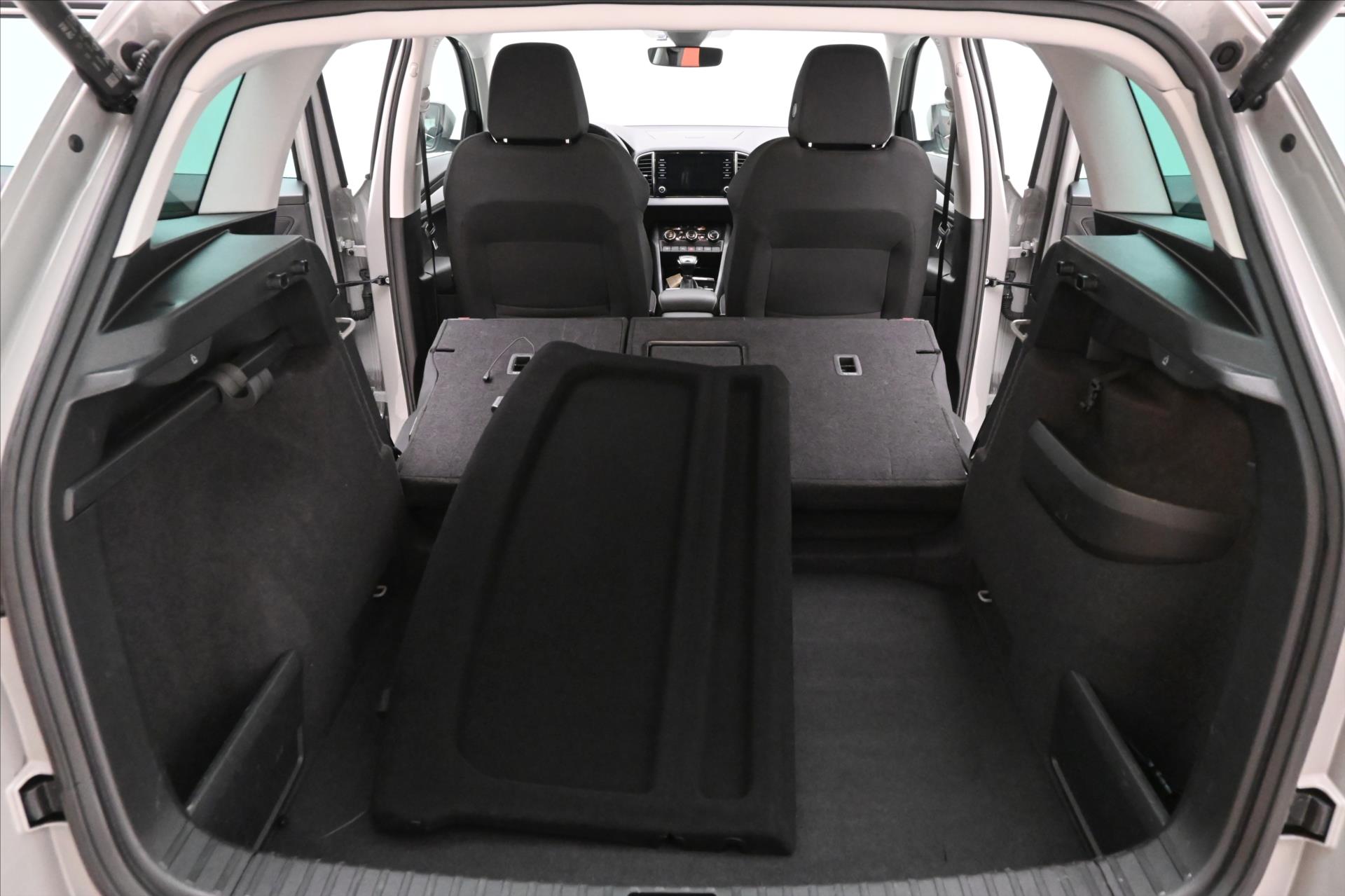 Hlavní fotografie vozu Škoda Karoq 2,0 TDI 85kW DSG Ambition Záruka až 5 let (12)