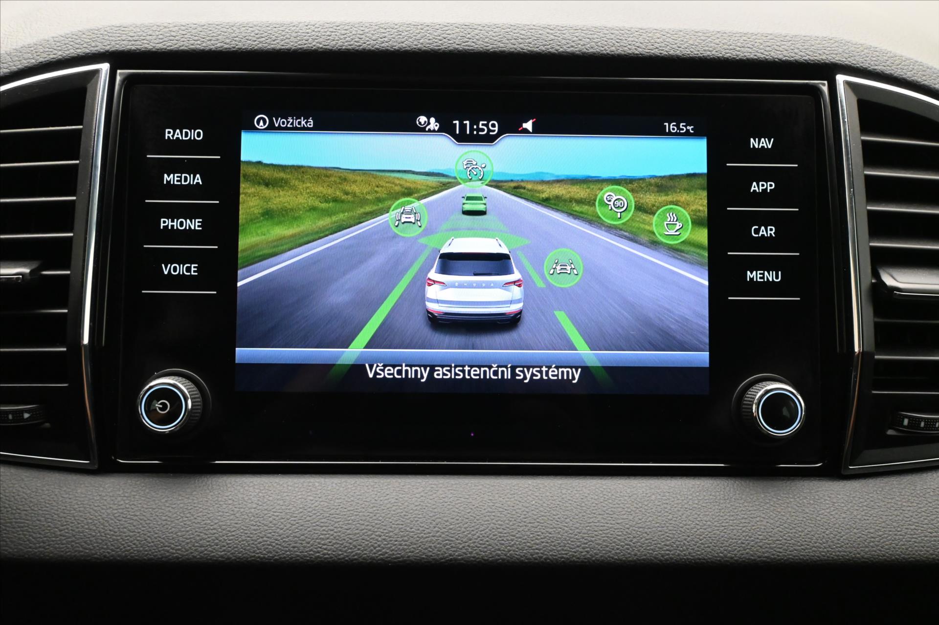 Hlavní fotografie vozu Škoda Karoq 2,0 TDI 85kW DSG VIRTUAL EL.KUFR Záruka až 5 let (20)