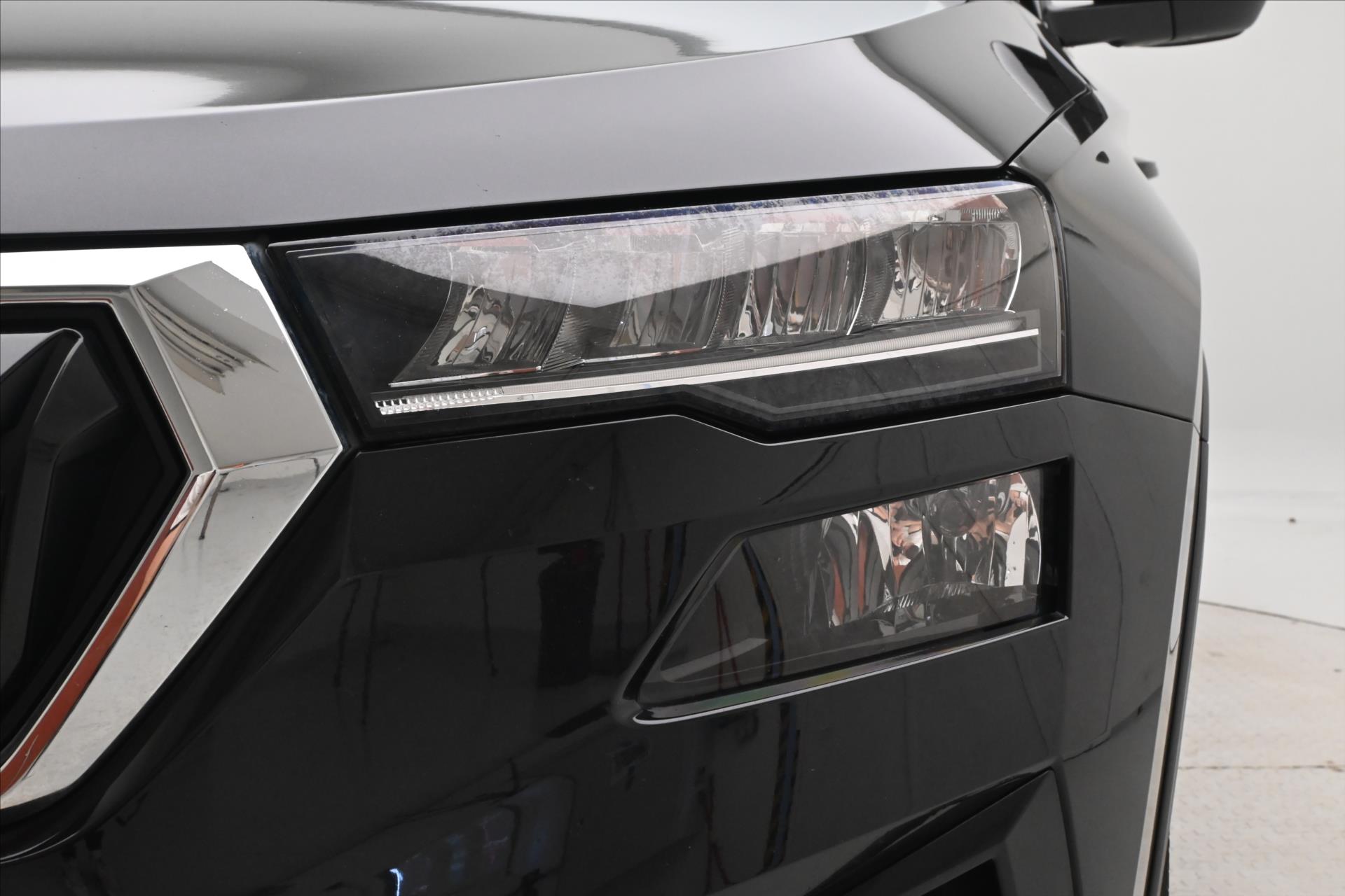 Hlavní fotografie vozu Škoda Karoq 2,0 TDI 85kW DSG Ambition Záruka až 5 let (30)