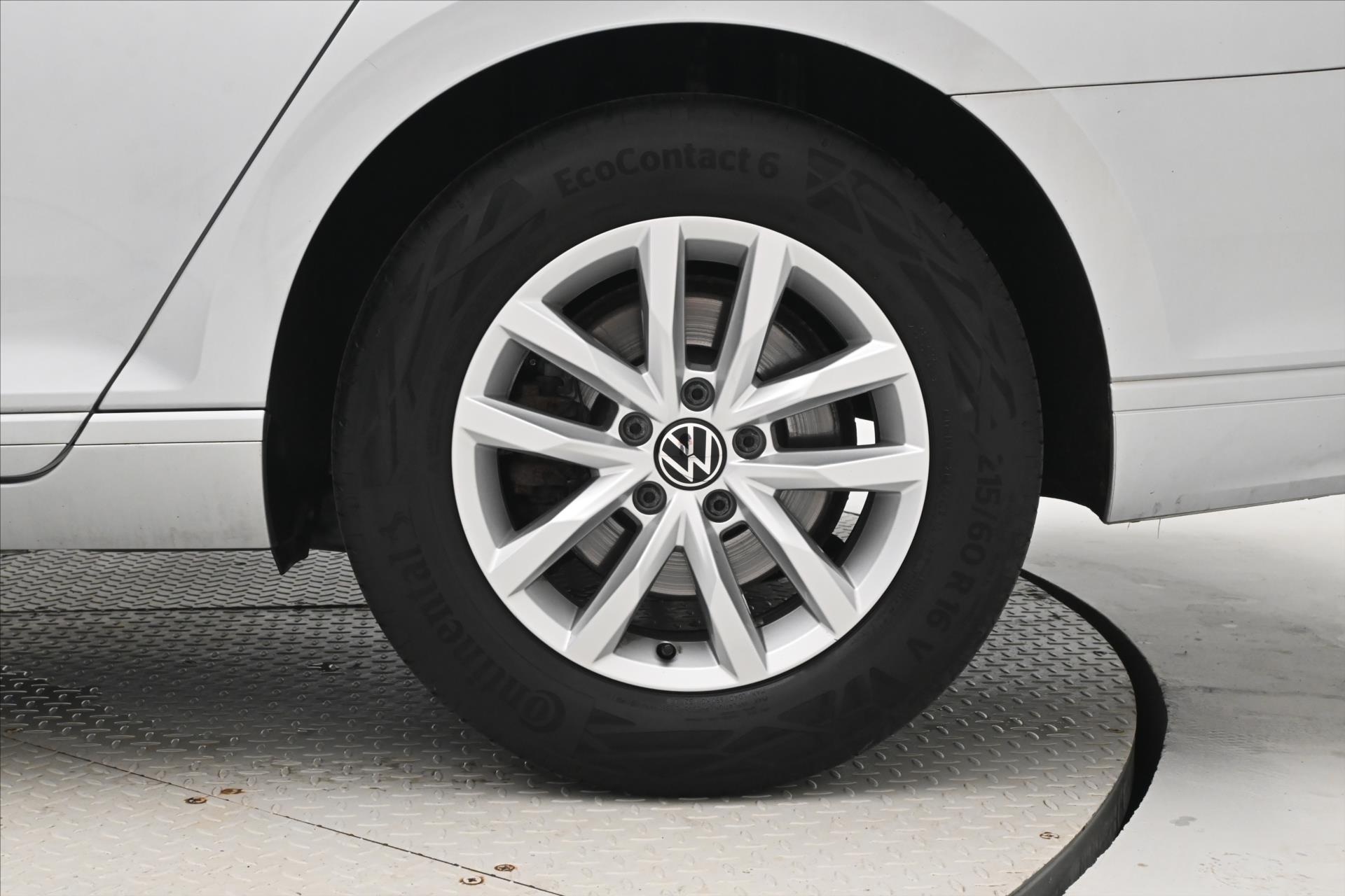 Hlavní fotografie vozu Volkswagen Passat 2,0 TDI 110kW DSG Business Záruka až 5 let (33)