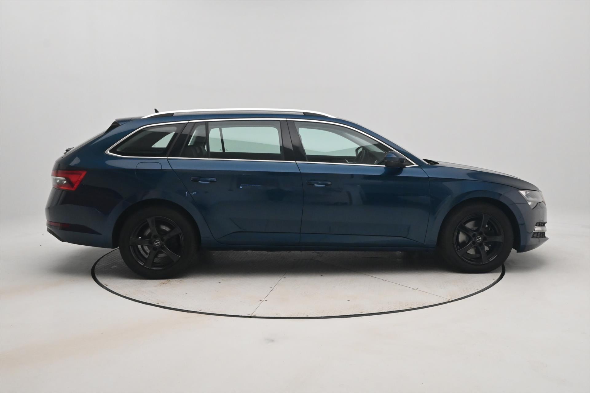 Hlavní fotografie vozu Škoda Superb 2,0 TDI 110 kW DSG Záruka až 5 let (4)