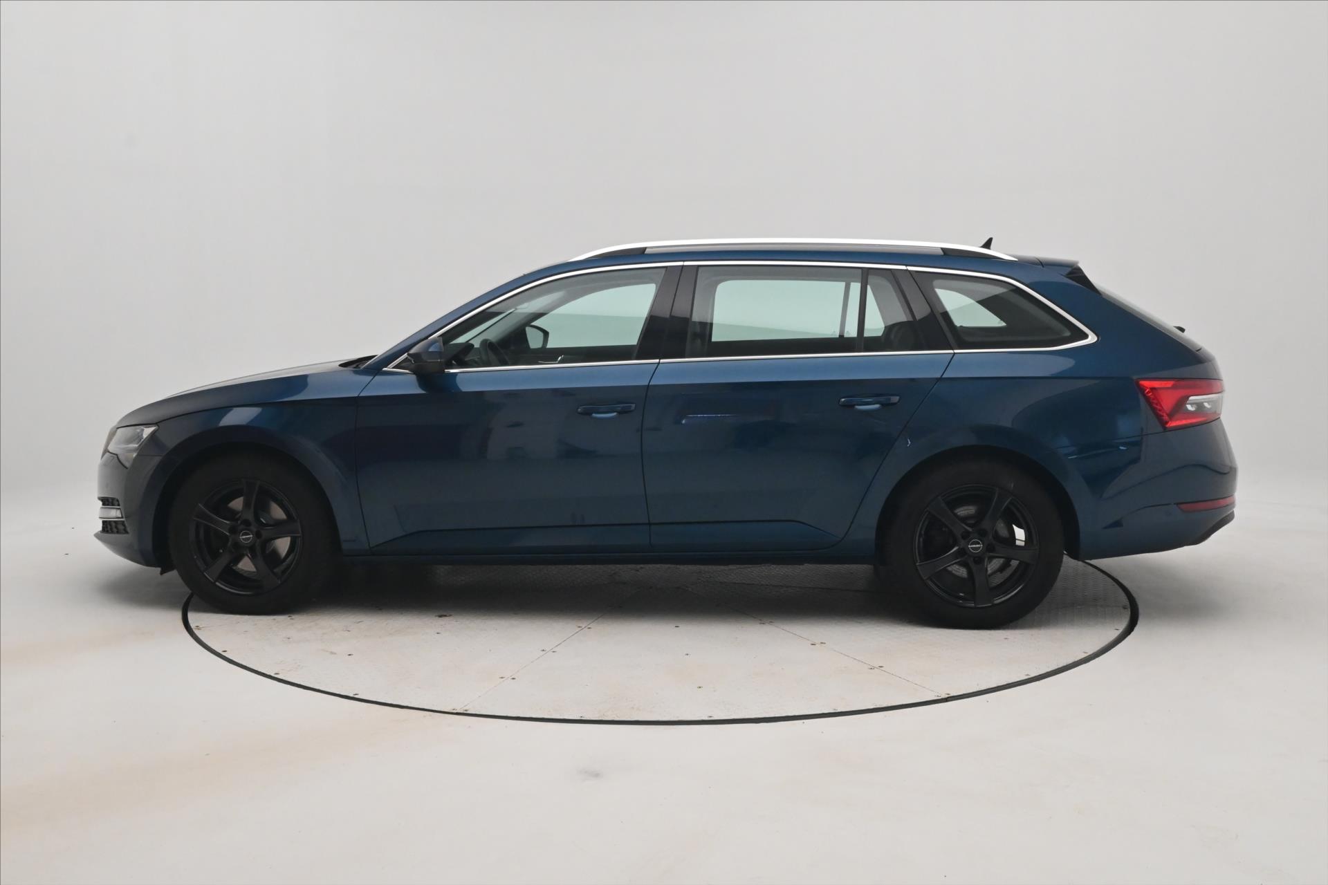 Hlavní fotografie vozu Škoda Superb 2,0 TDI 110 kW DSG Záruka až 5 let (8)