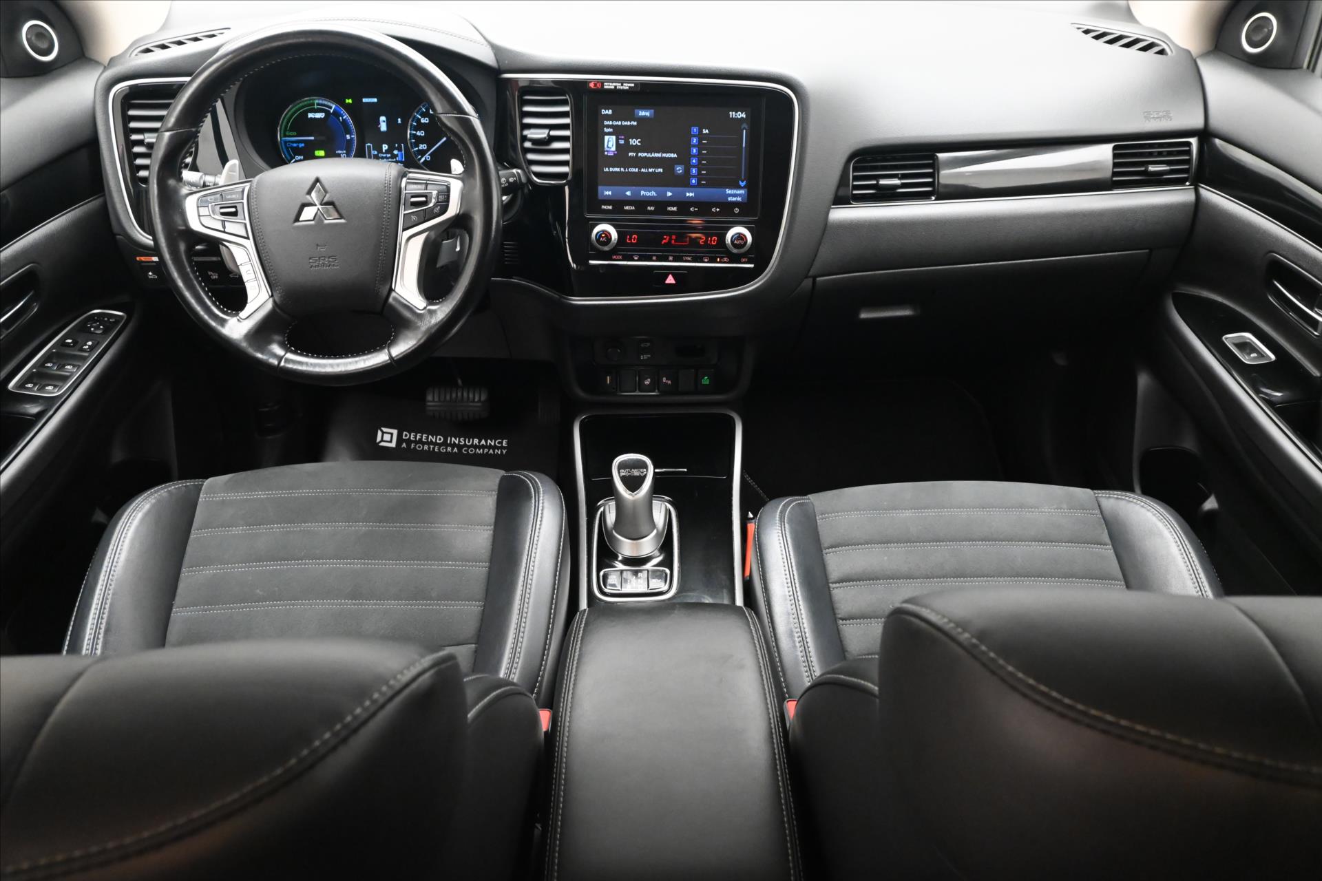 Hlavní fotografie vozu Mitsubishi Outlander 2,4 PHEV Intense+ 4WD Záruka až 5 let (16)