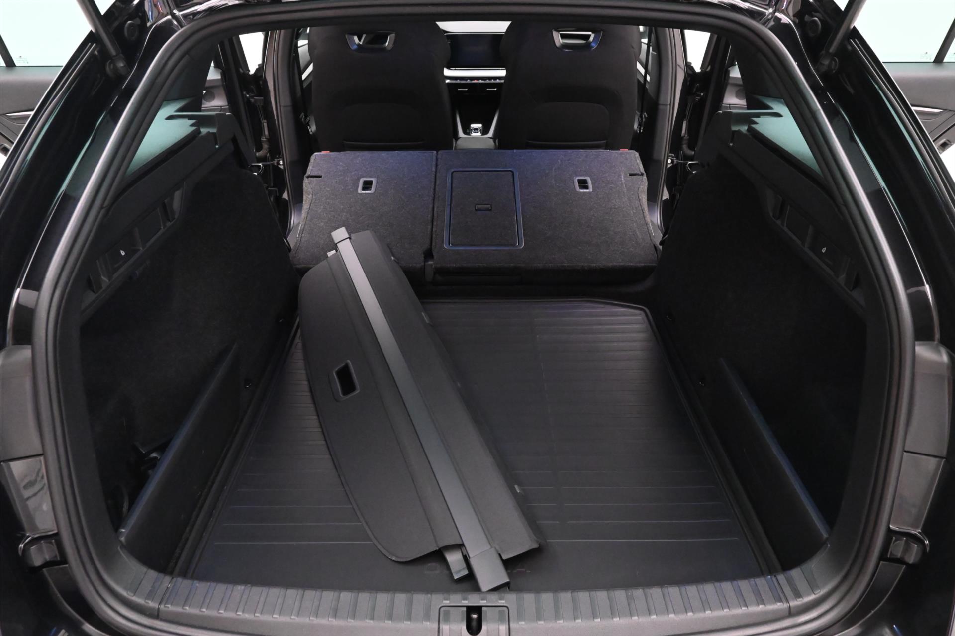 Hlavní fotografie vozu Škoda Octavia 2,0 TDI 110 kW DSG Sportline Záruka až 5 let (11)