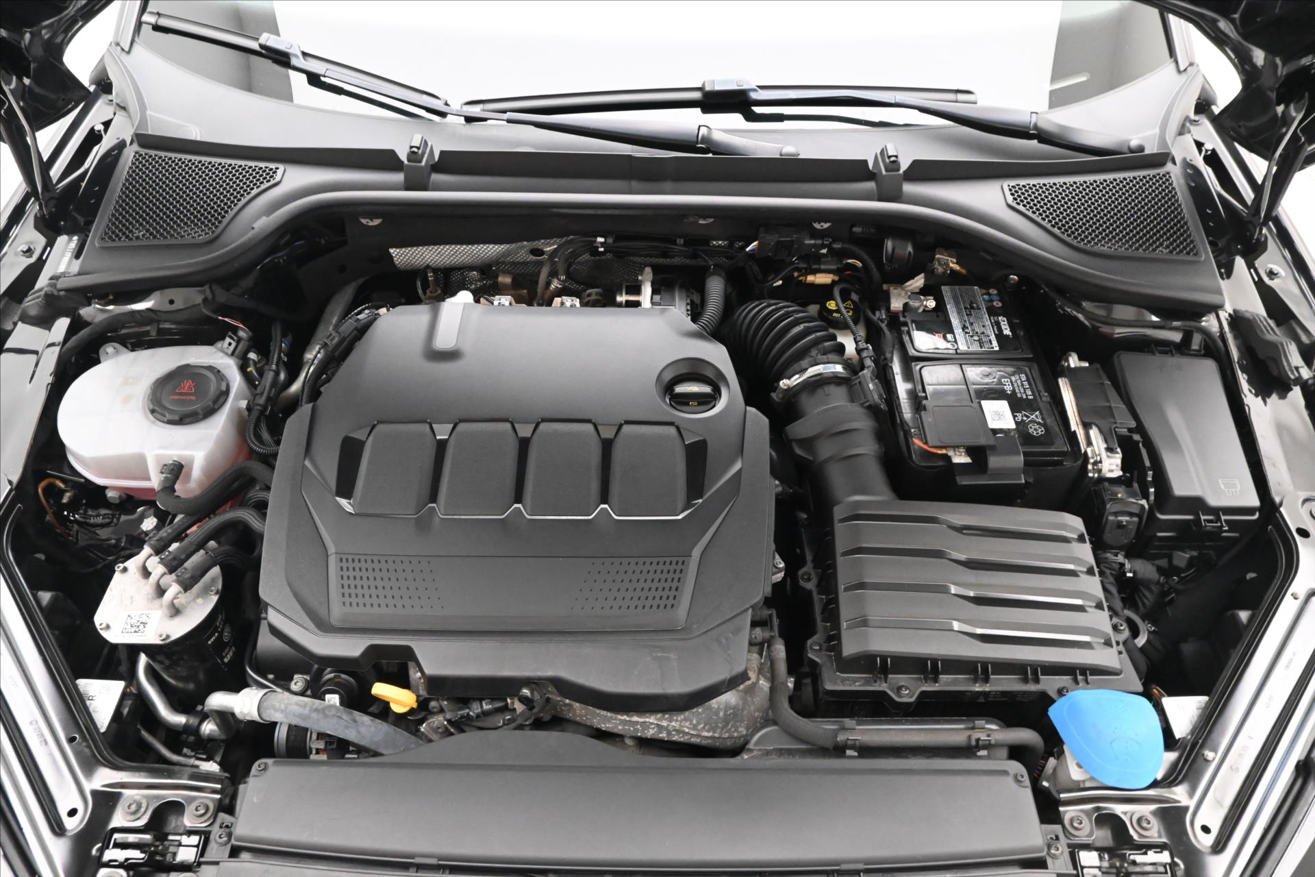 Hlavní fotografie vozu Škoda Octavia 2,0 TDI 110 kW DSG Sportline Záruka až 5 let (9)