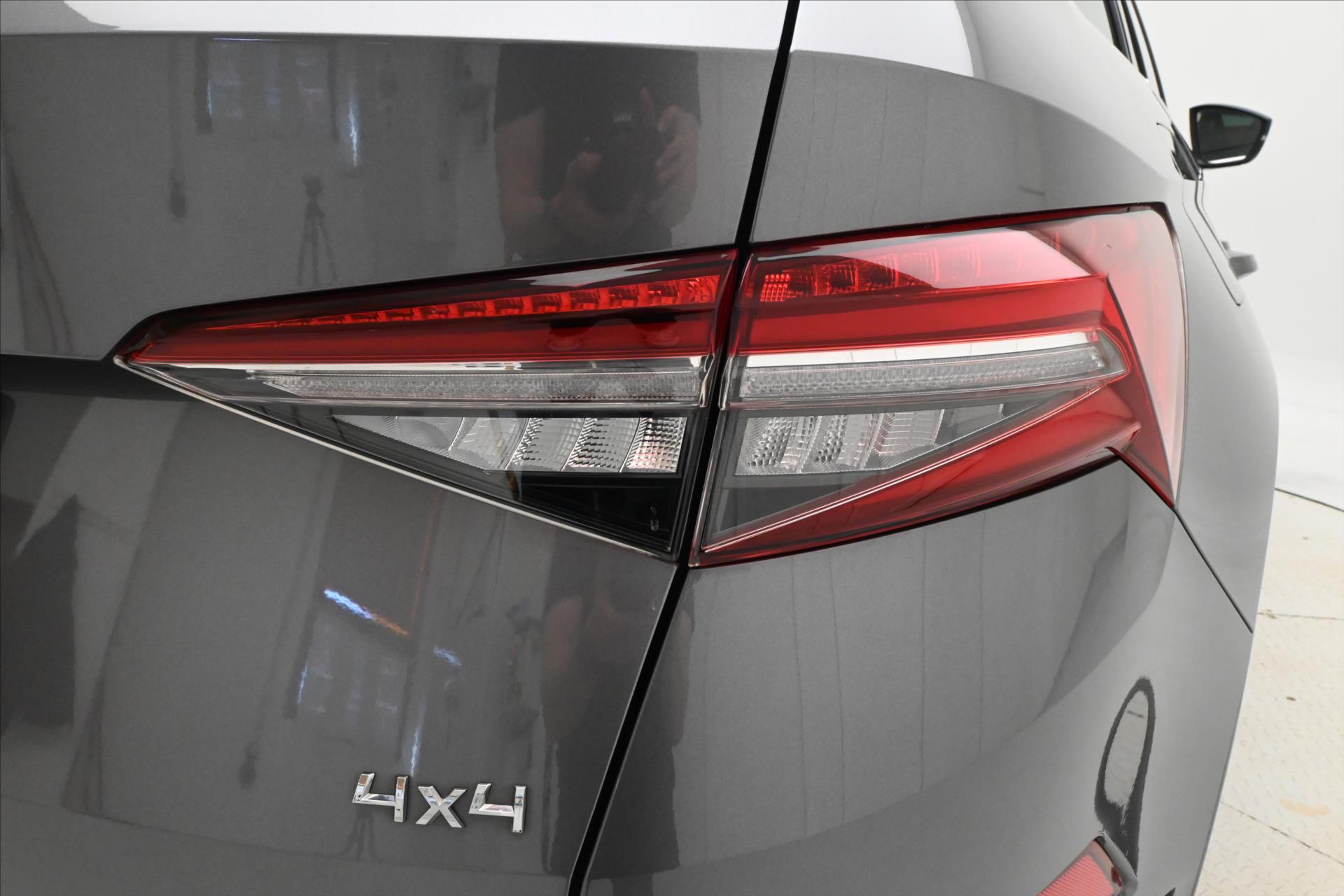 Hlavní fotografie vozu Škoda Kodiaq 2,0 TDI 147kW DSG 4x4 Style Záruka až 5 let (32)