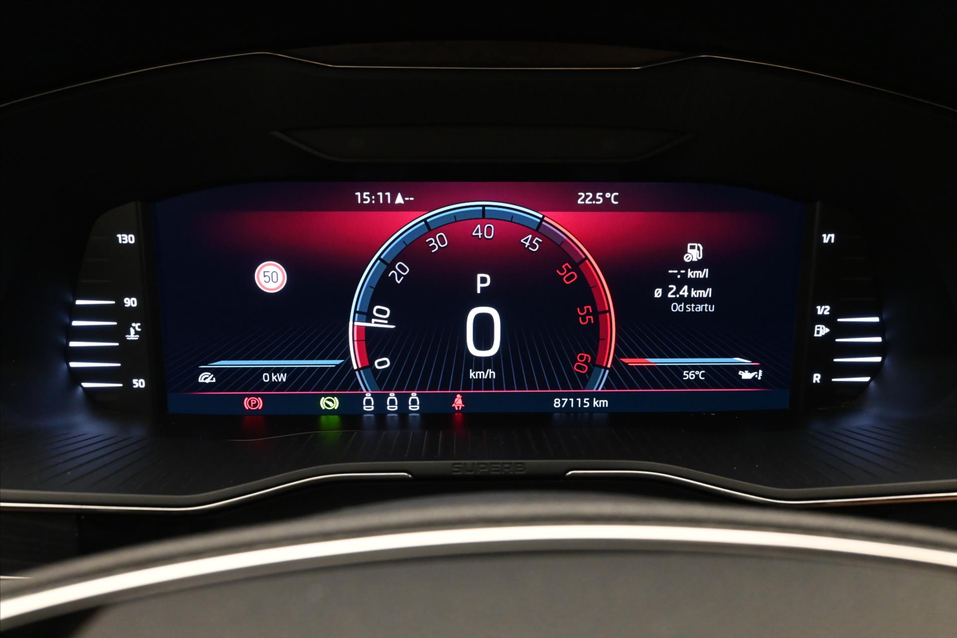 Main photo of the car Skoda Superb 2.0 TDI 110kW DSG Style Warranty up to 5 years (17)