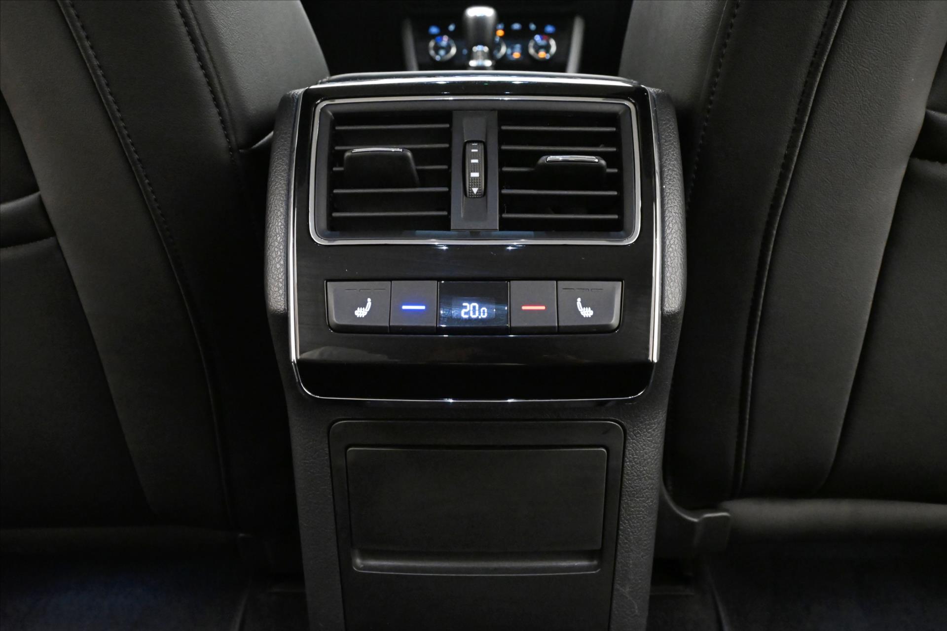 Main photo of the car Skoda Superb 2.0 TDI 110kW DSG Style Warranty up to 5 years (23)