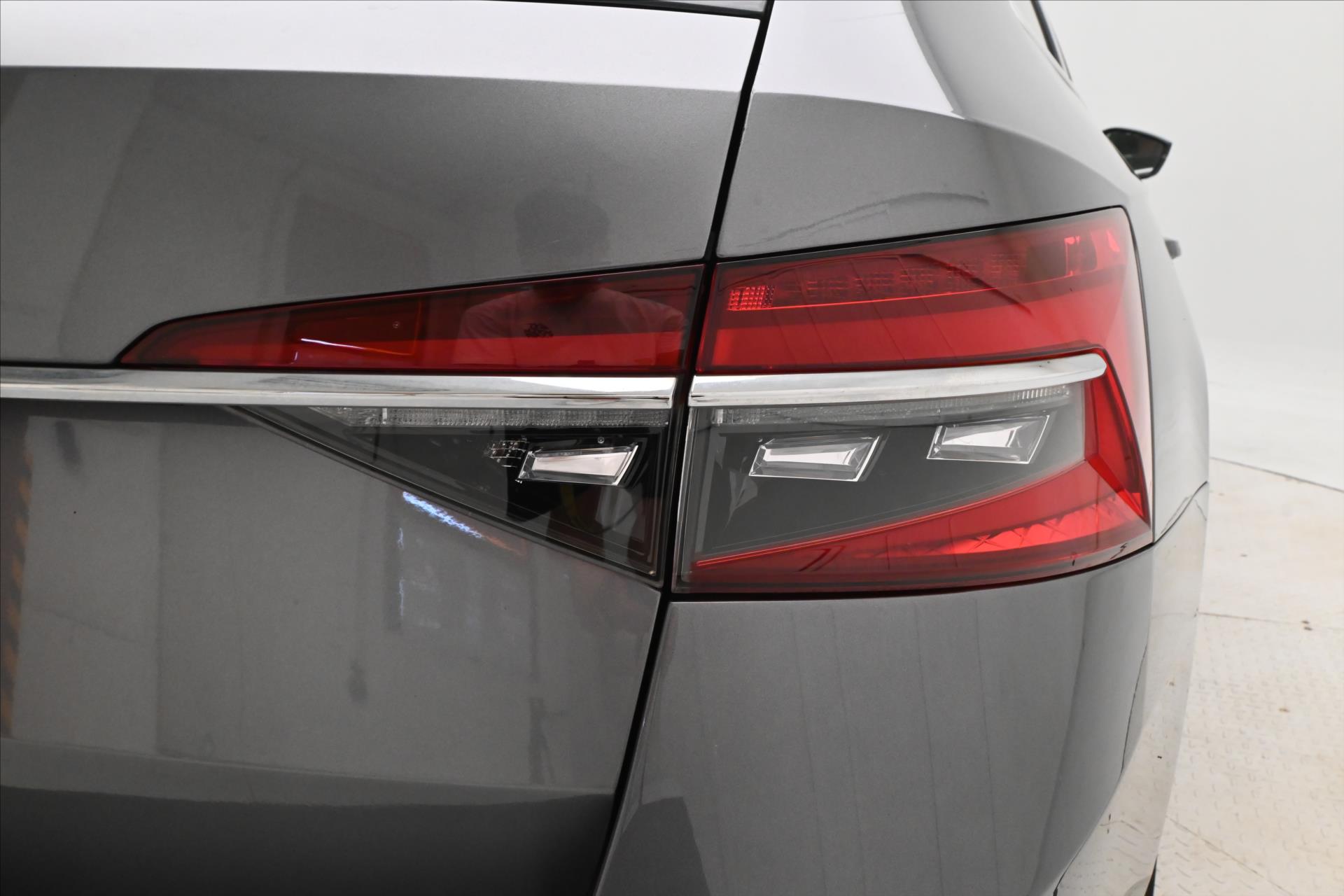 Main photo of the car Skoda Superb 2.0 TDI 110kW DSG Style Warranty up to 5 years (33)