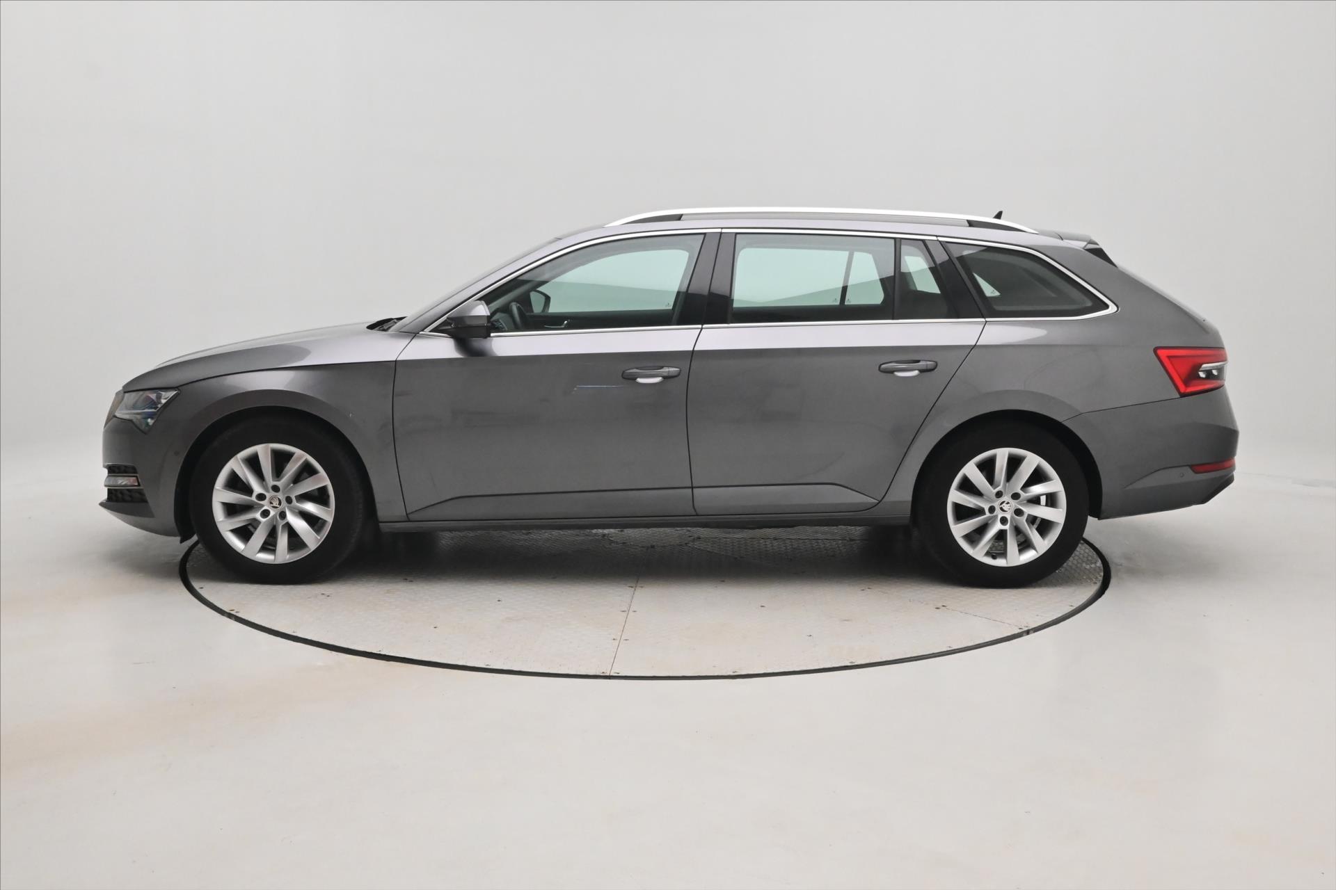 Main photo of the car Skoda Superb 2.0 TDI 110kW DSG Style Warranty up to 5 years (9)