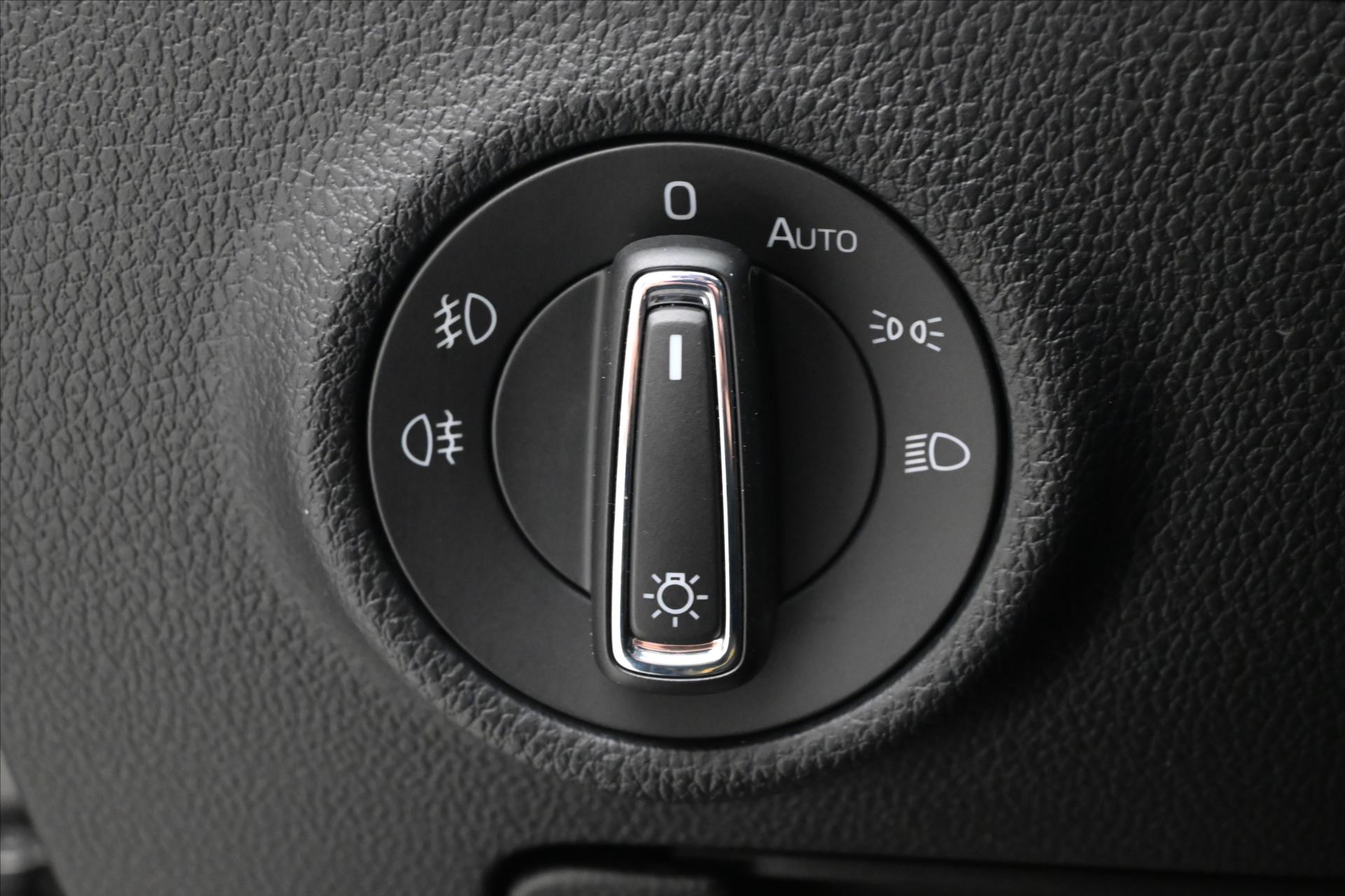 Hlavní fotografie vozu Škoda Superb 2,0 TDI 110 kW DSG Style Záruka až 5 let (28)