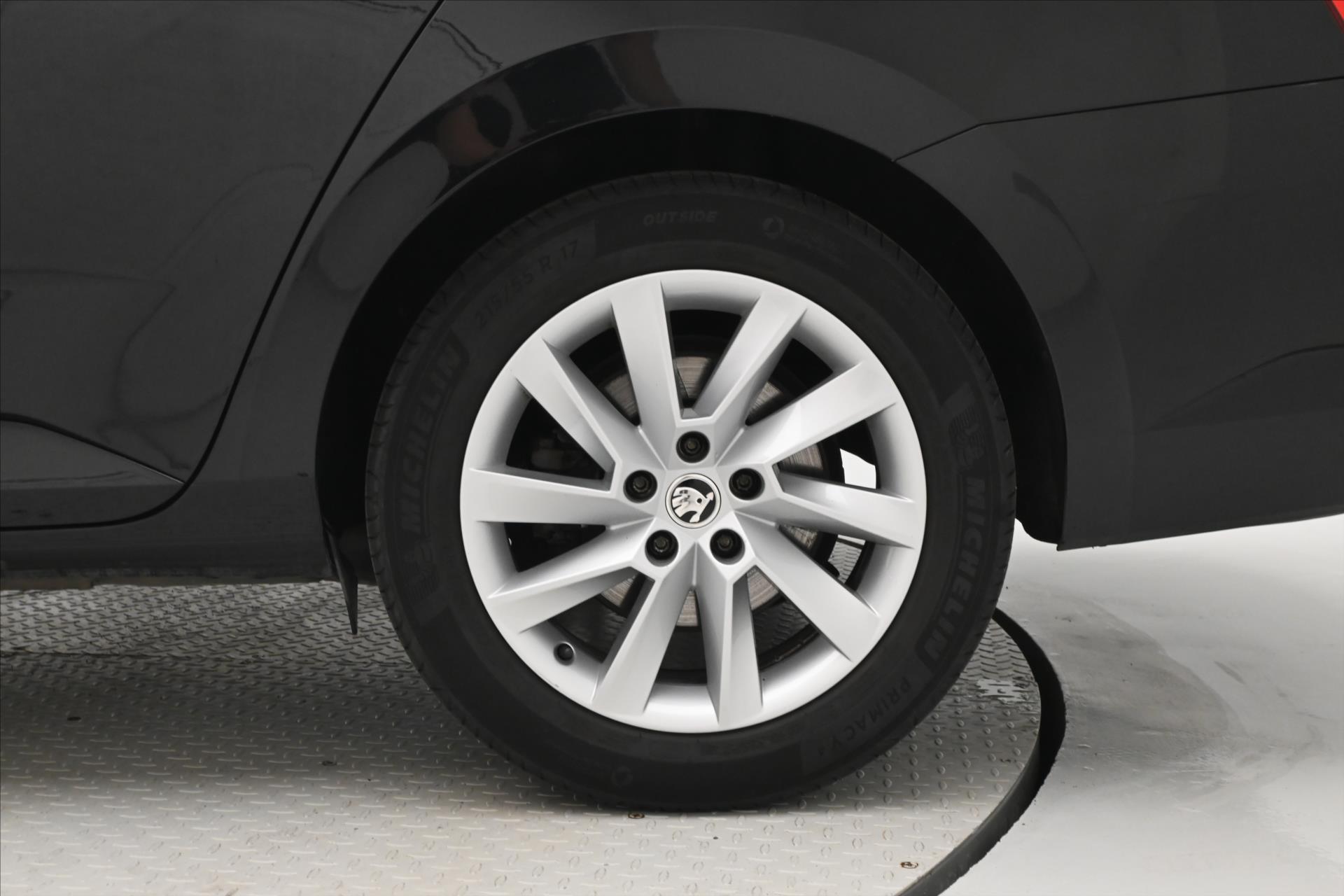 Hlavní fotografie vozu Škoda Superb 2,0 TDI 110 kW DSG Style Záruka až 5 let (33)
