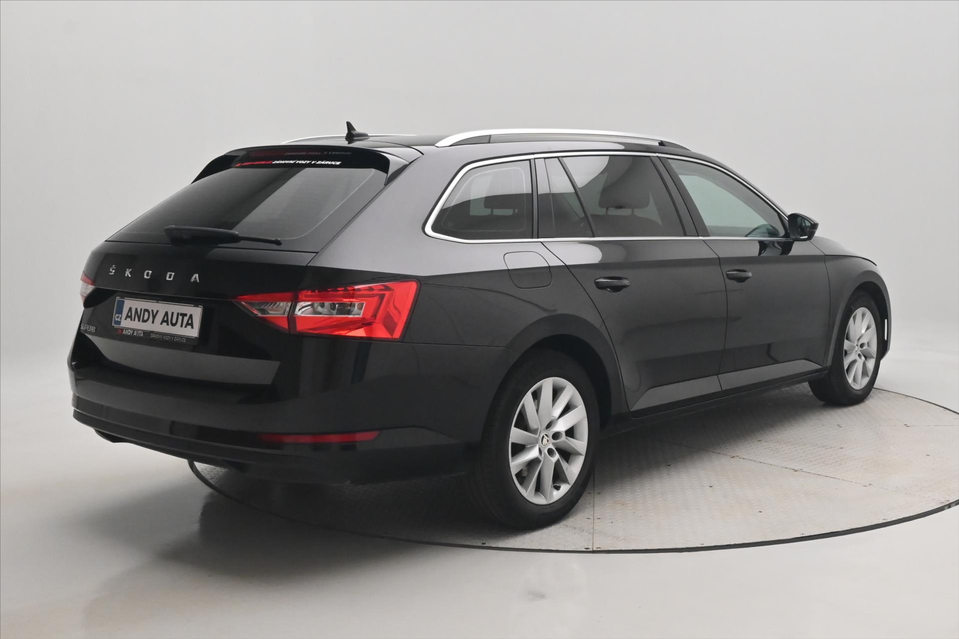 Hlavní fotografie vozu Škoda Superb 2,0 TDI 110 kW DSG Style Záruka až 5 let (6)