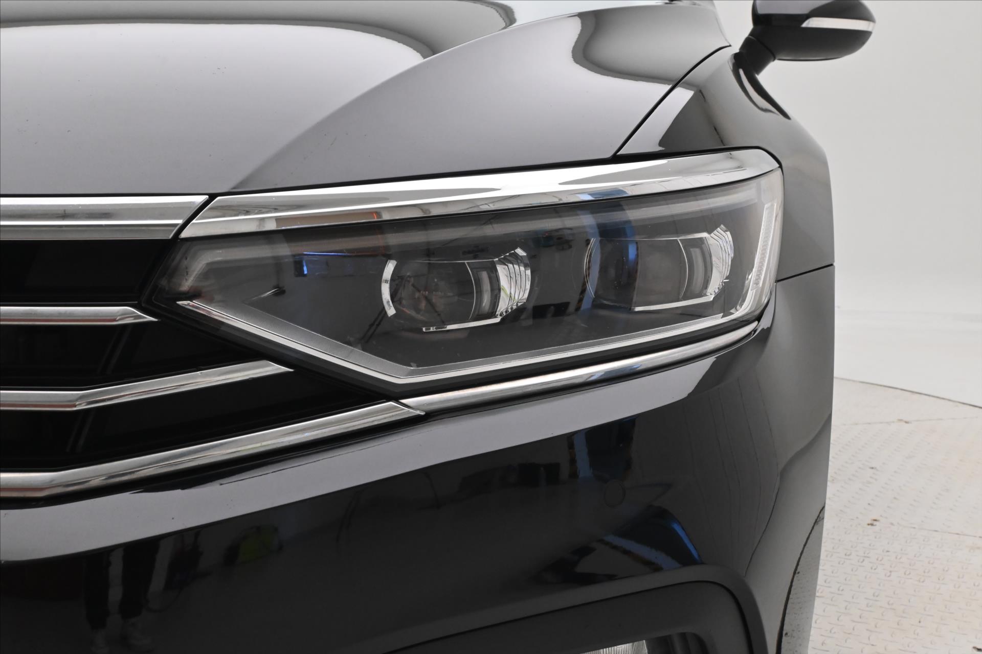 Hlavní fotografie vozu Volkswagen Passat 2,0 TDI 110 kW DSG Business Záruka až 5 let (31)
