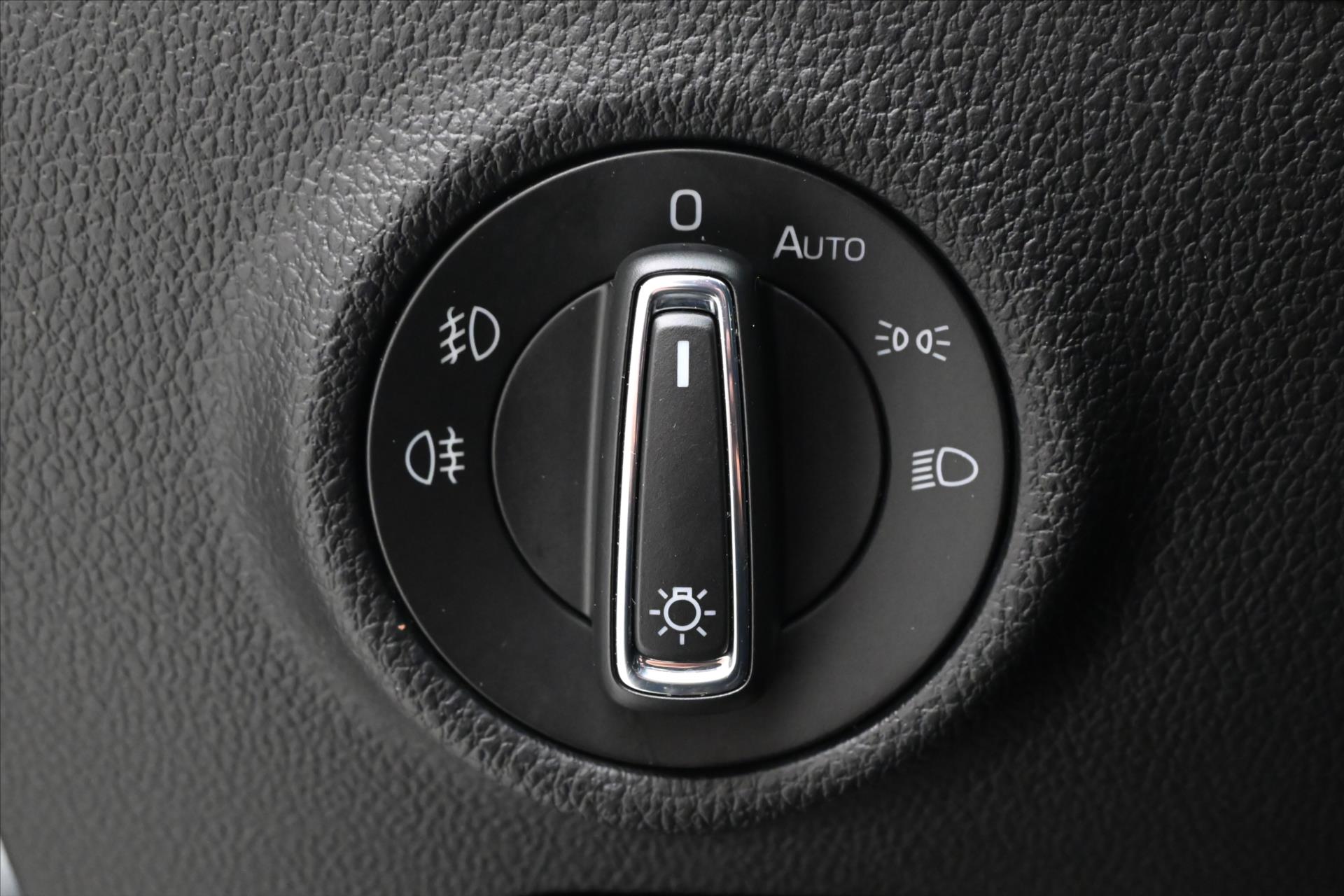 Hlavní fotografie vozu Škoda Superb 1,4 TSI iV 160 kW DSG Style Záruka až 5 let (28)