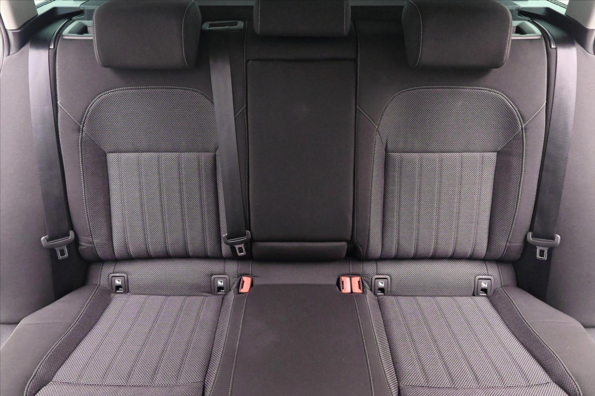Hlavní fotografie vozu Škoda Superb 1,4 TSI iV 160 kW DSG Style Záruka až 5 let (29)