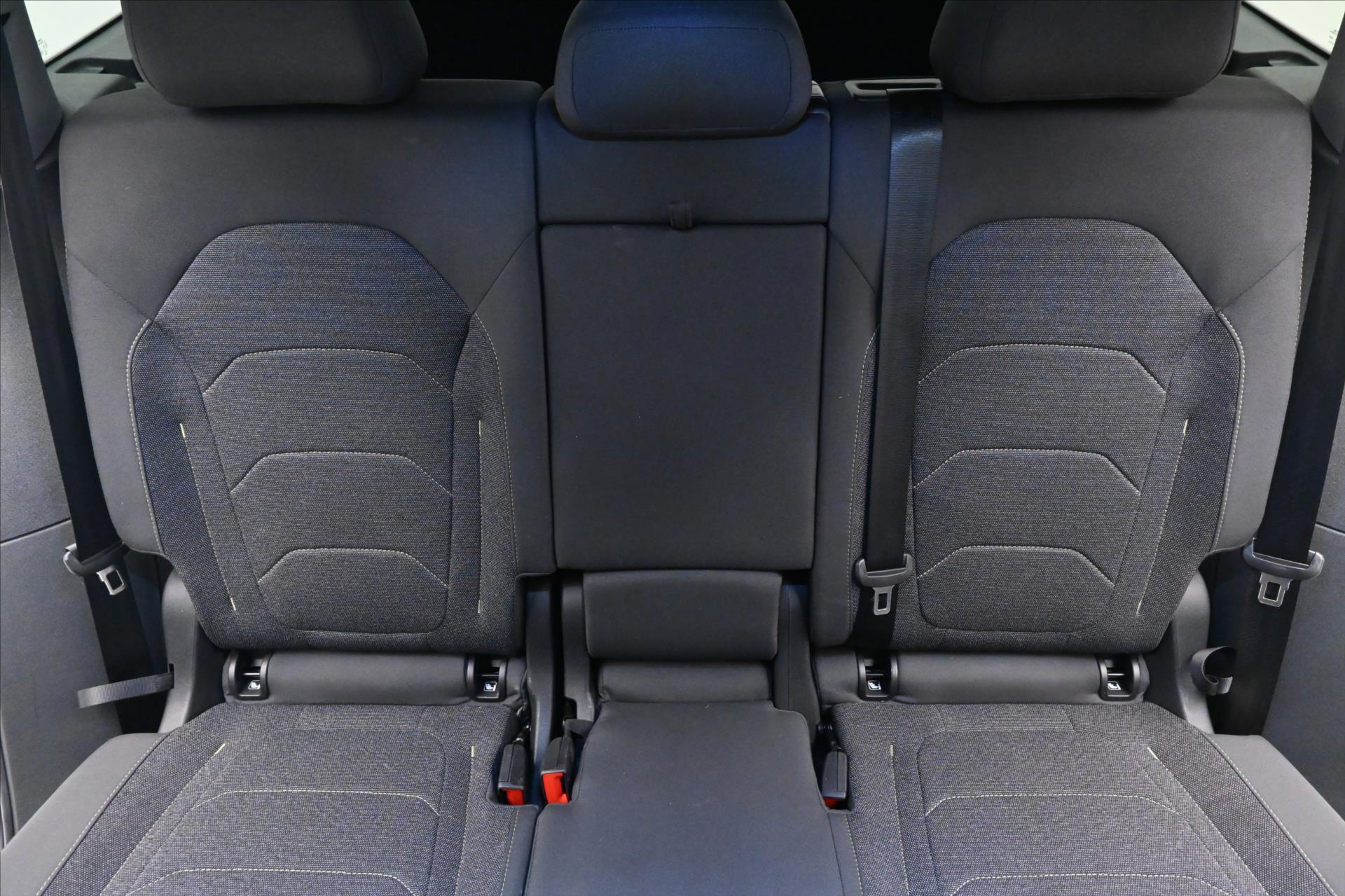 Hlavní fotografie vozu Škoda Kodiaq 2,0 TDI 142 kW Selection 4x4 TAŽNÉ Záruka až 5 let (27)