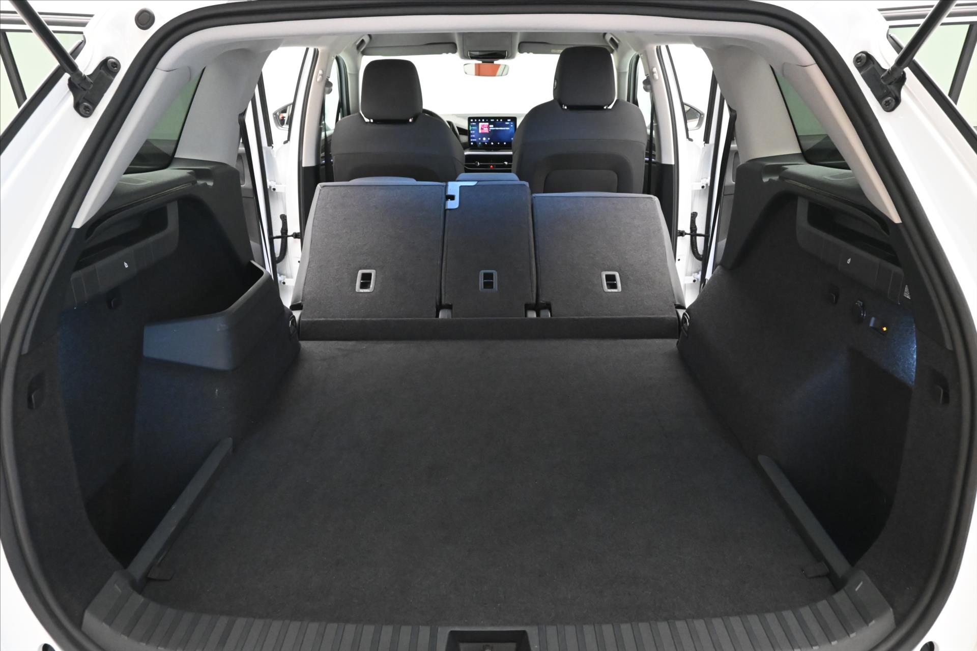 Hlavní fotografie vozu Škoda Kodiaq 2,0 TDI 142kW Selection 4x4 TAŽNÉ Záruka až 5 let (11)