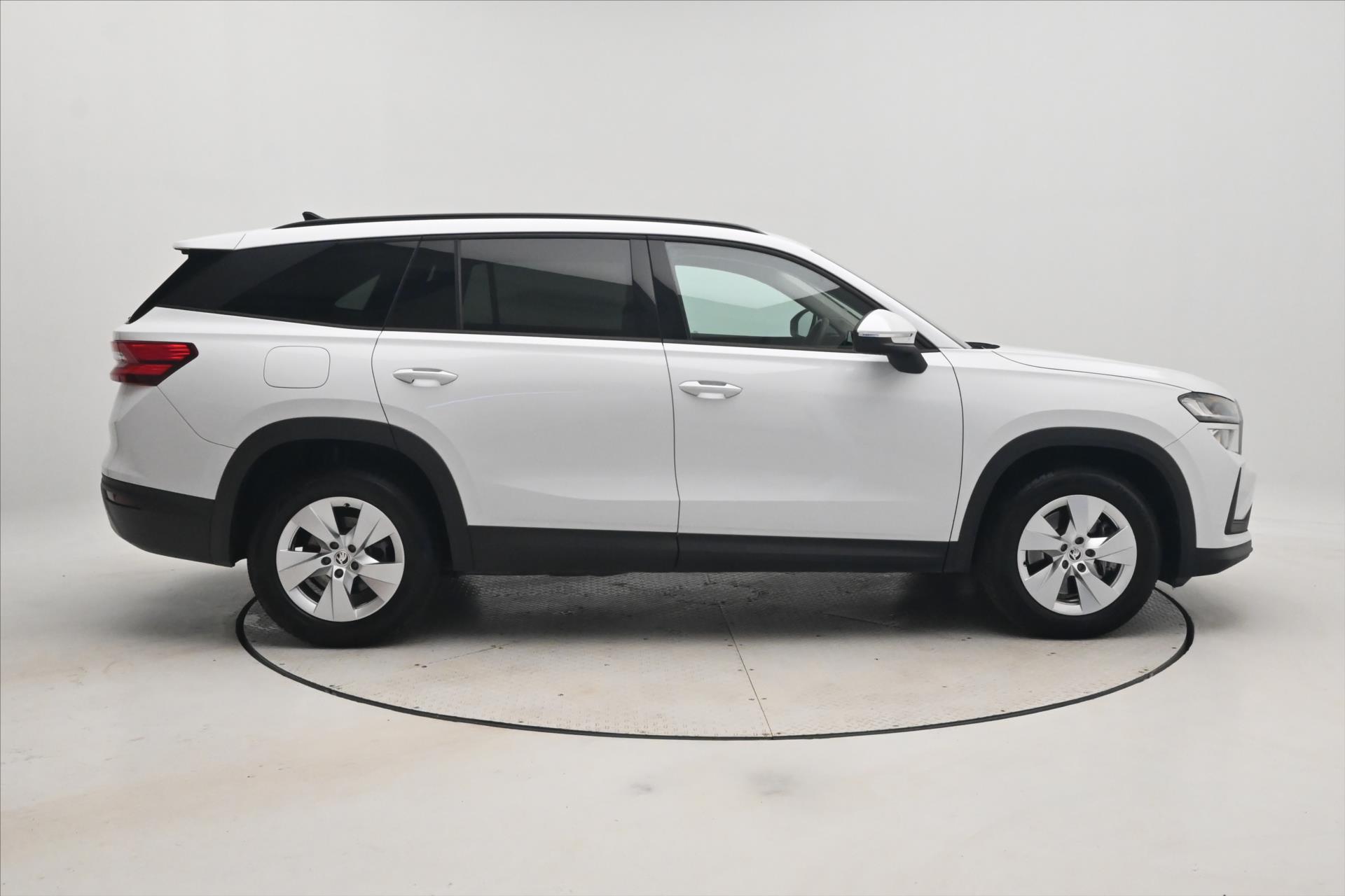 Hlavní fotografie vozu Škoda Kodiaq 2,0 TDI 142kW Selection 4x4 TAŽNÉ Záruka až 5 let (4)